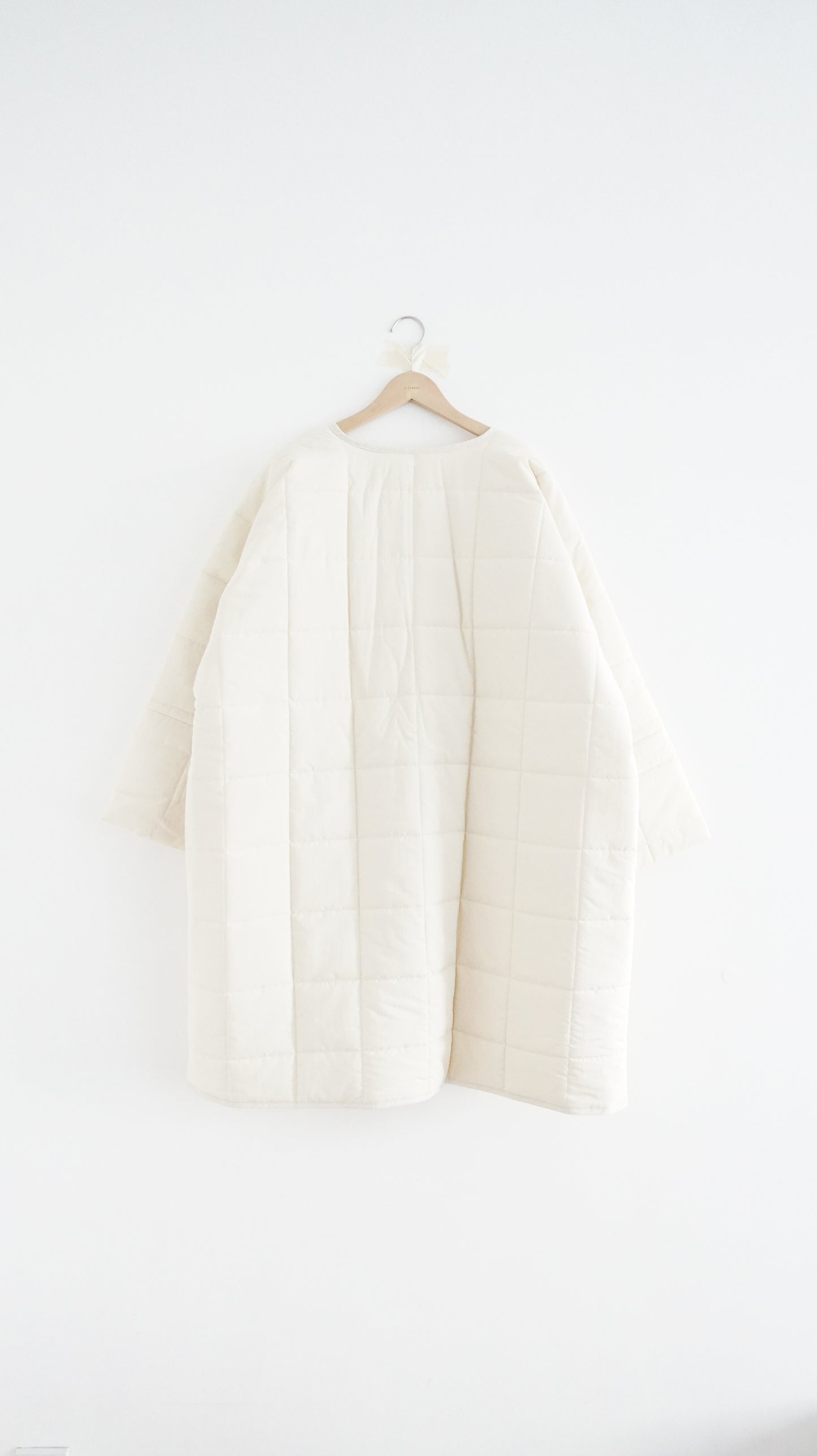 bubble padded coat in ivory ( pre-order )