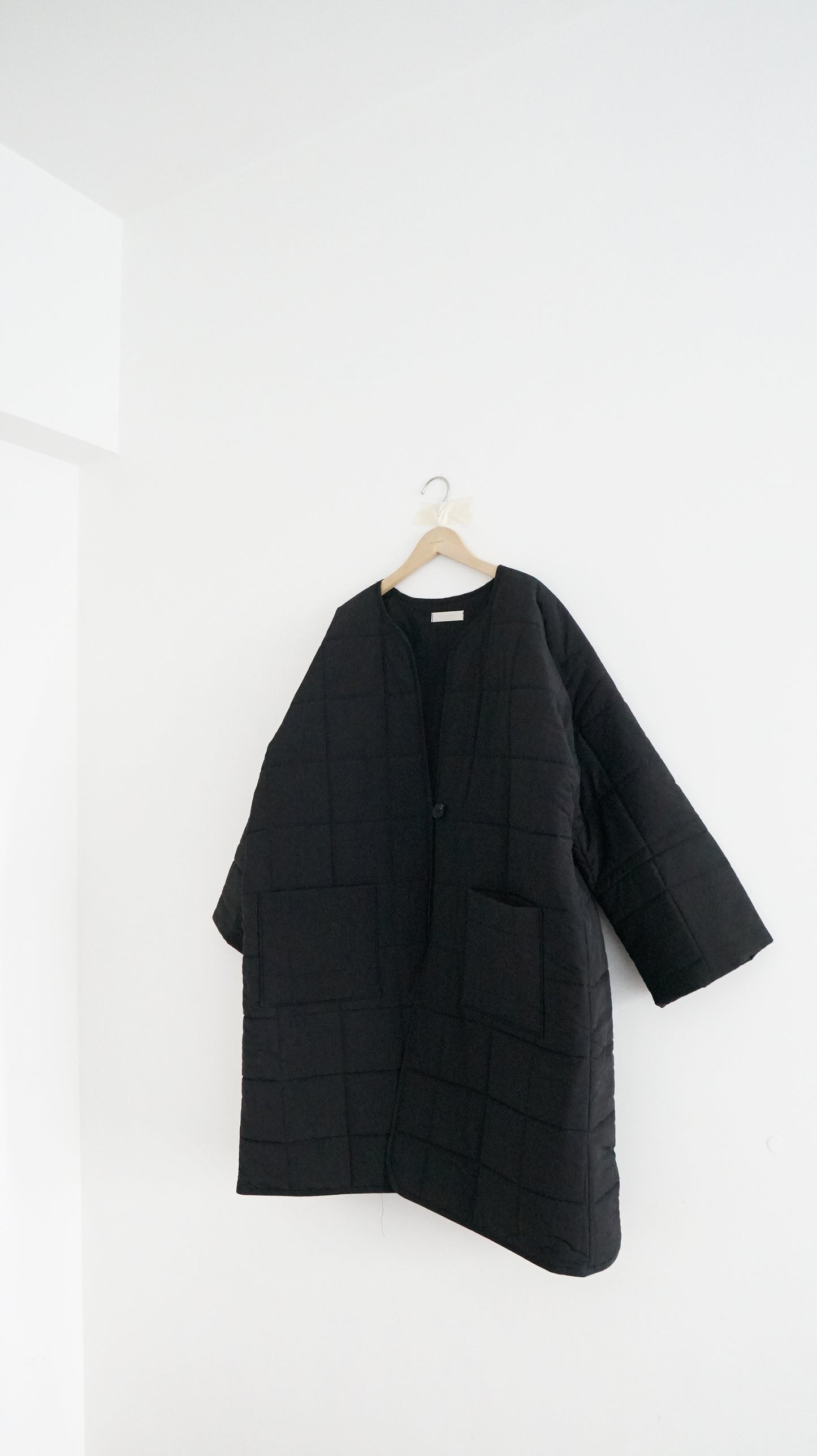 bubble padded coat in black (pre-order)