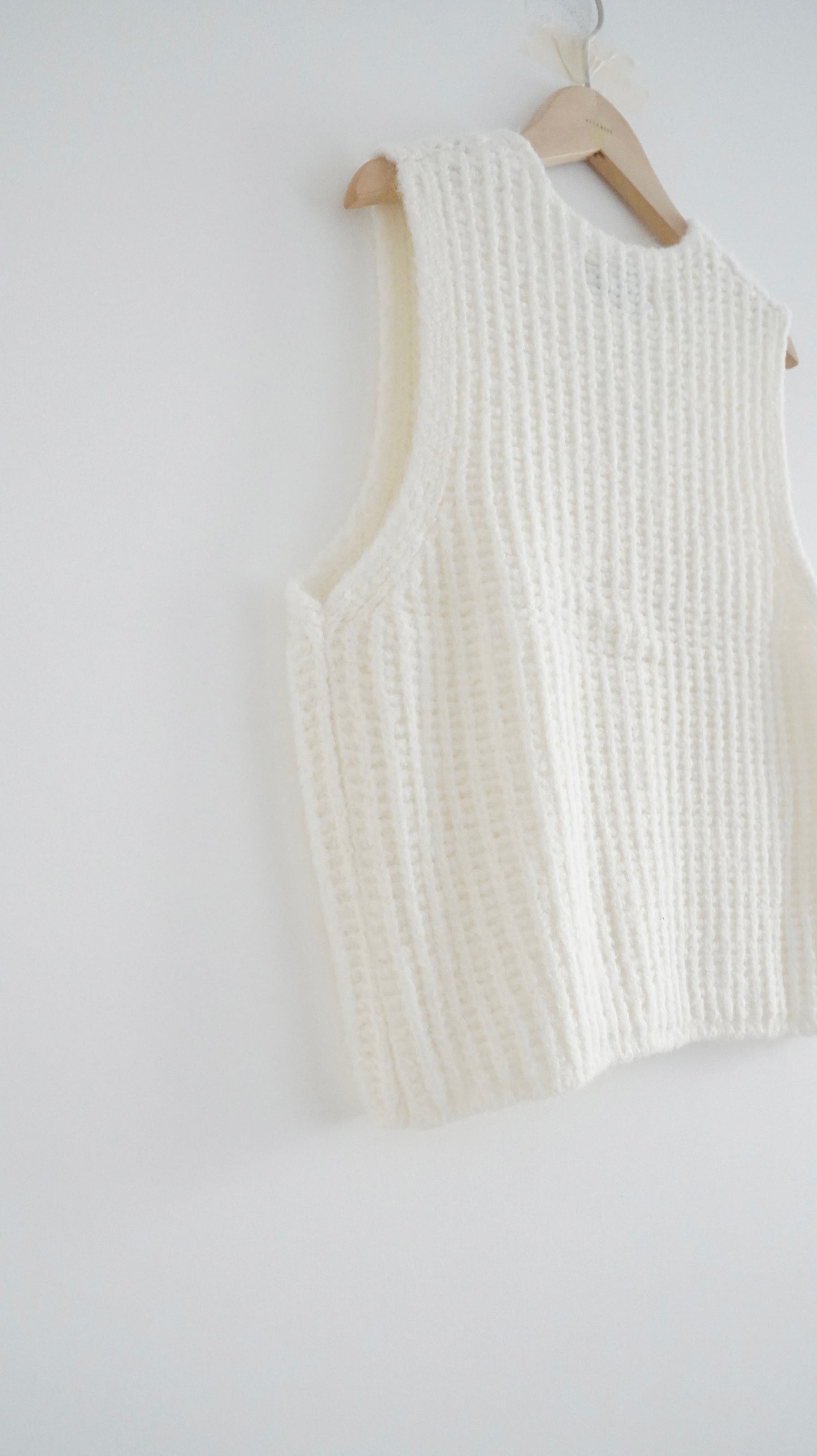 minimalist vest in ivory (pre-order)