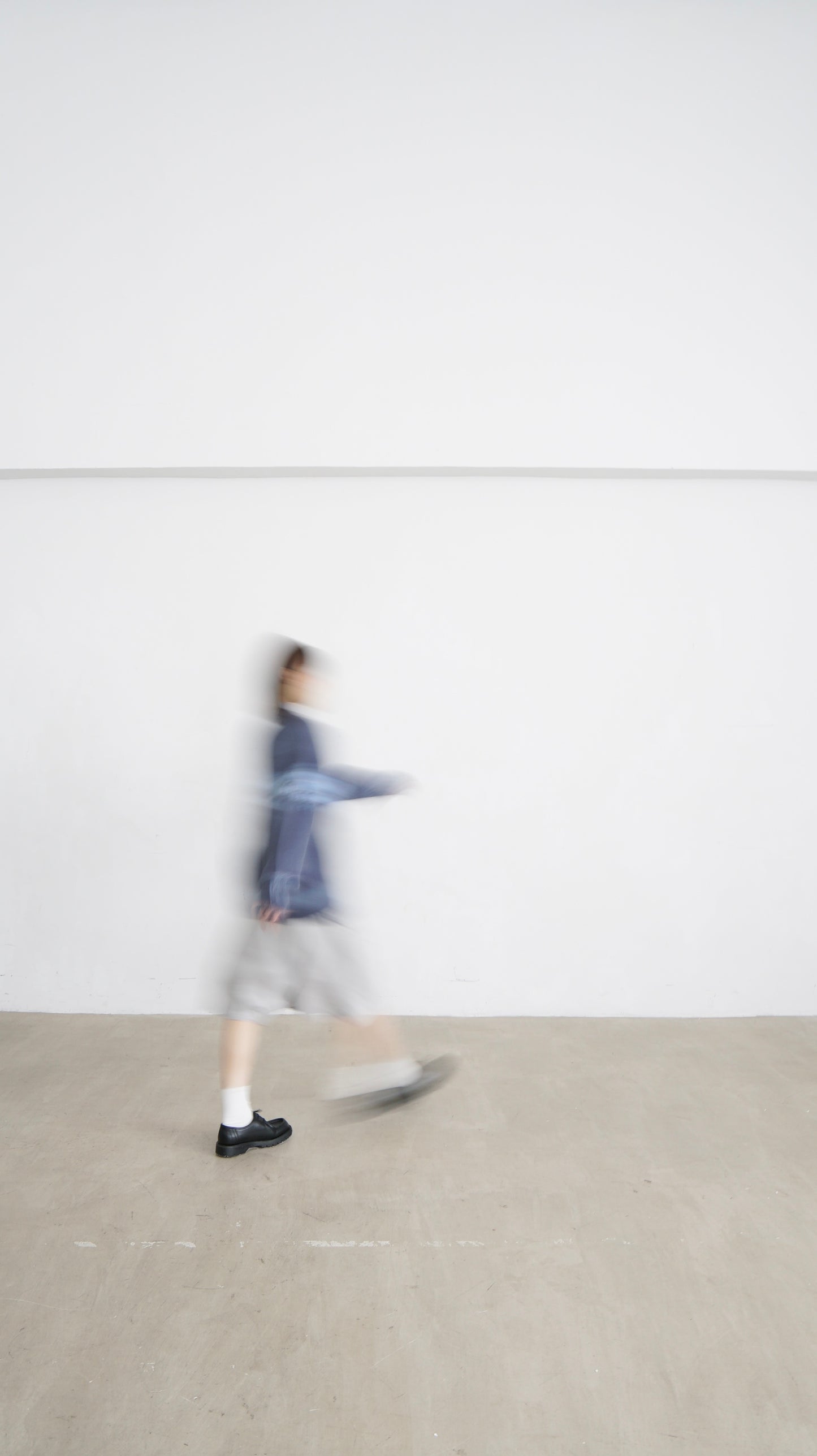 bubble pleated midi skirt in grey