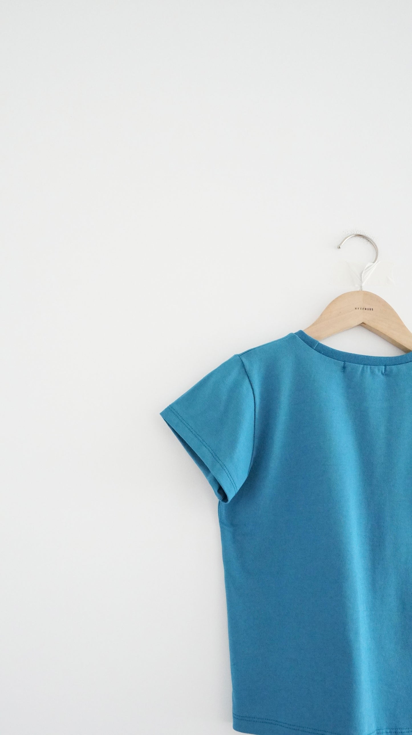 loose fit tee in blue