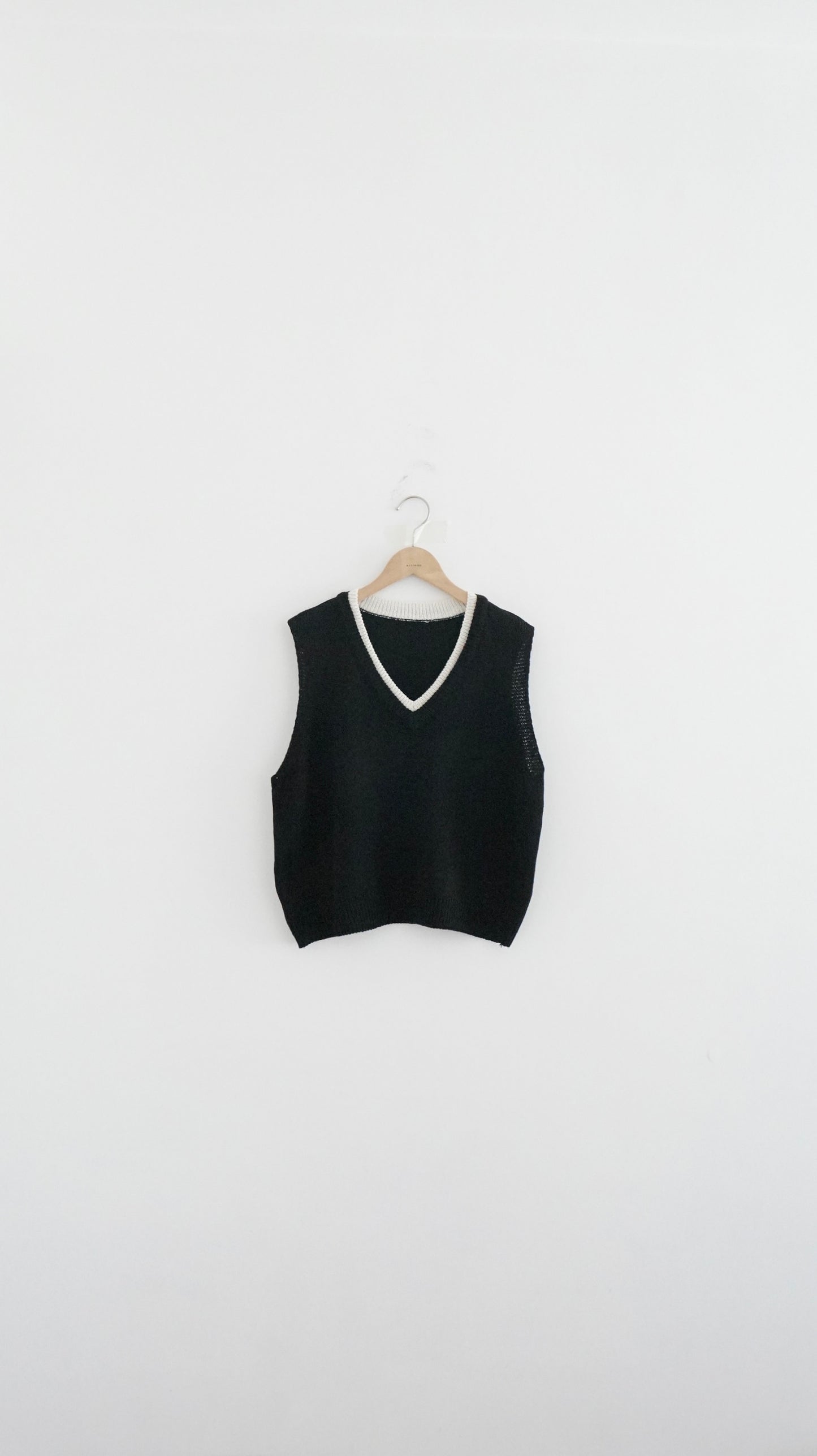 patchwork v-neck vest in black (pre-order)