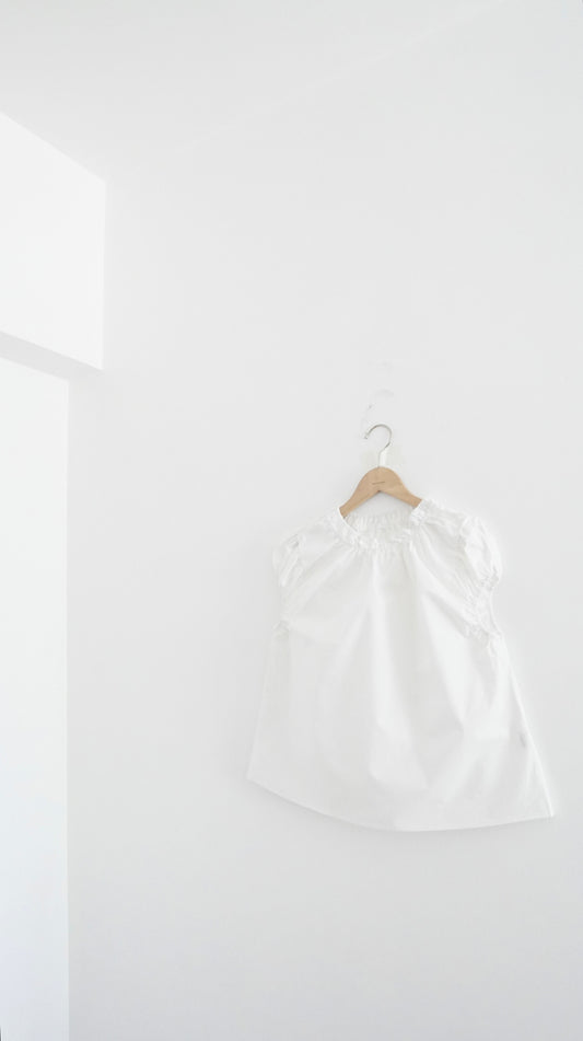 petal neck blouse in white