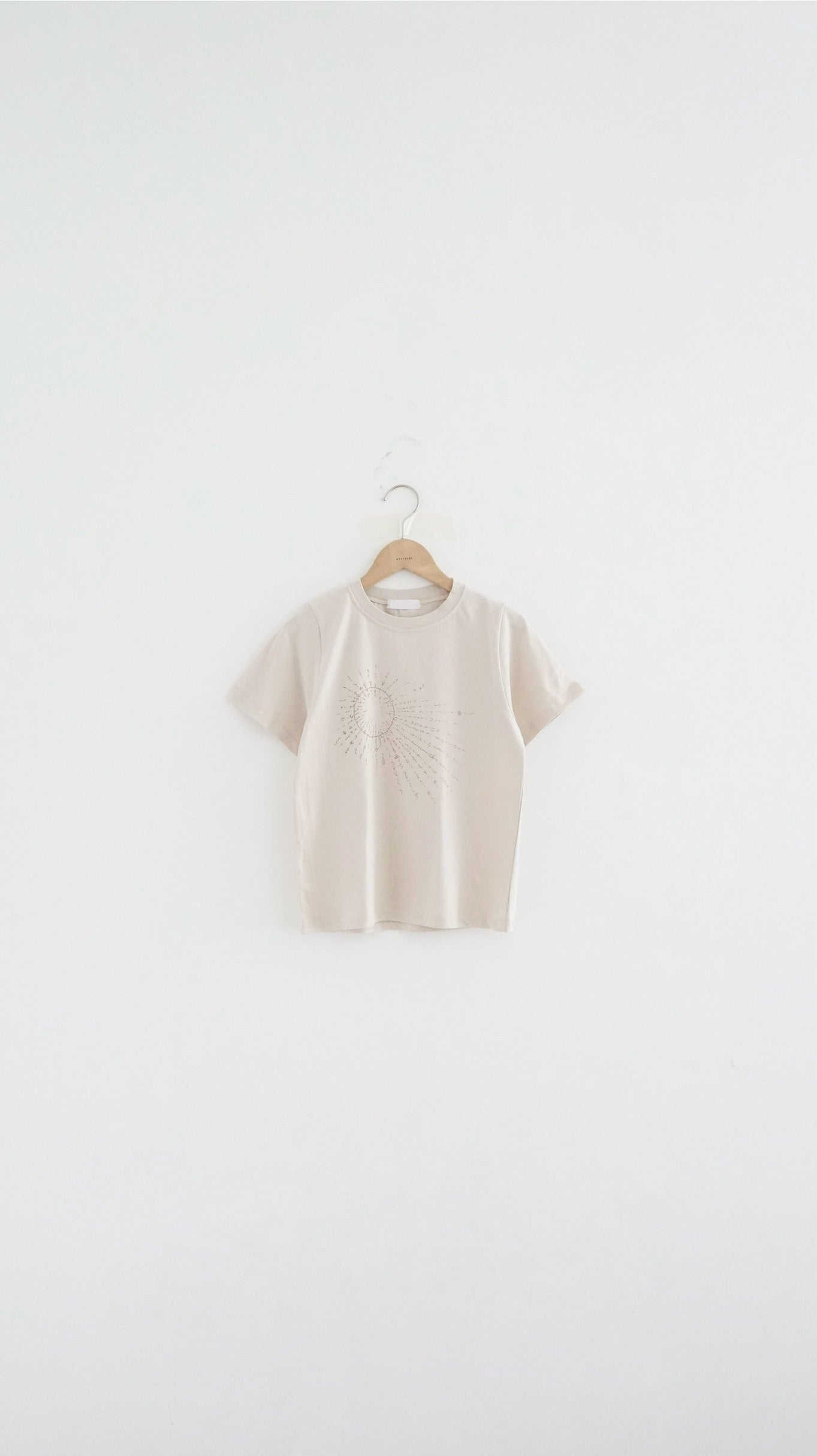 starry sky print tee in royal beige