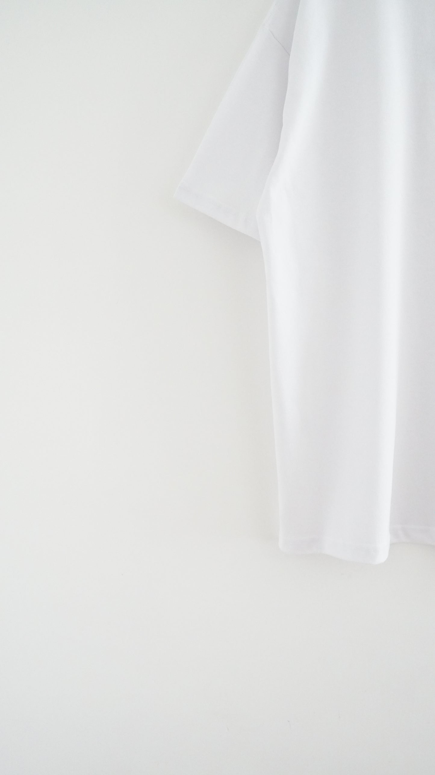 gender free coolease oversized tee in white (pre-order)