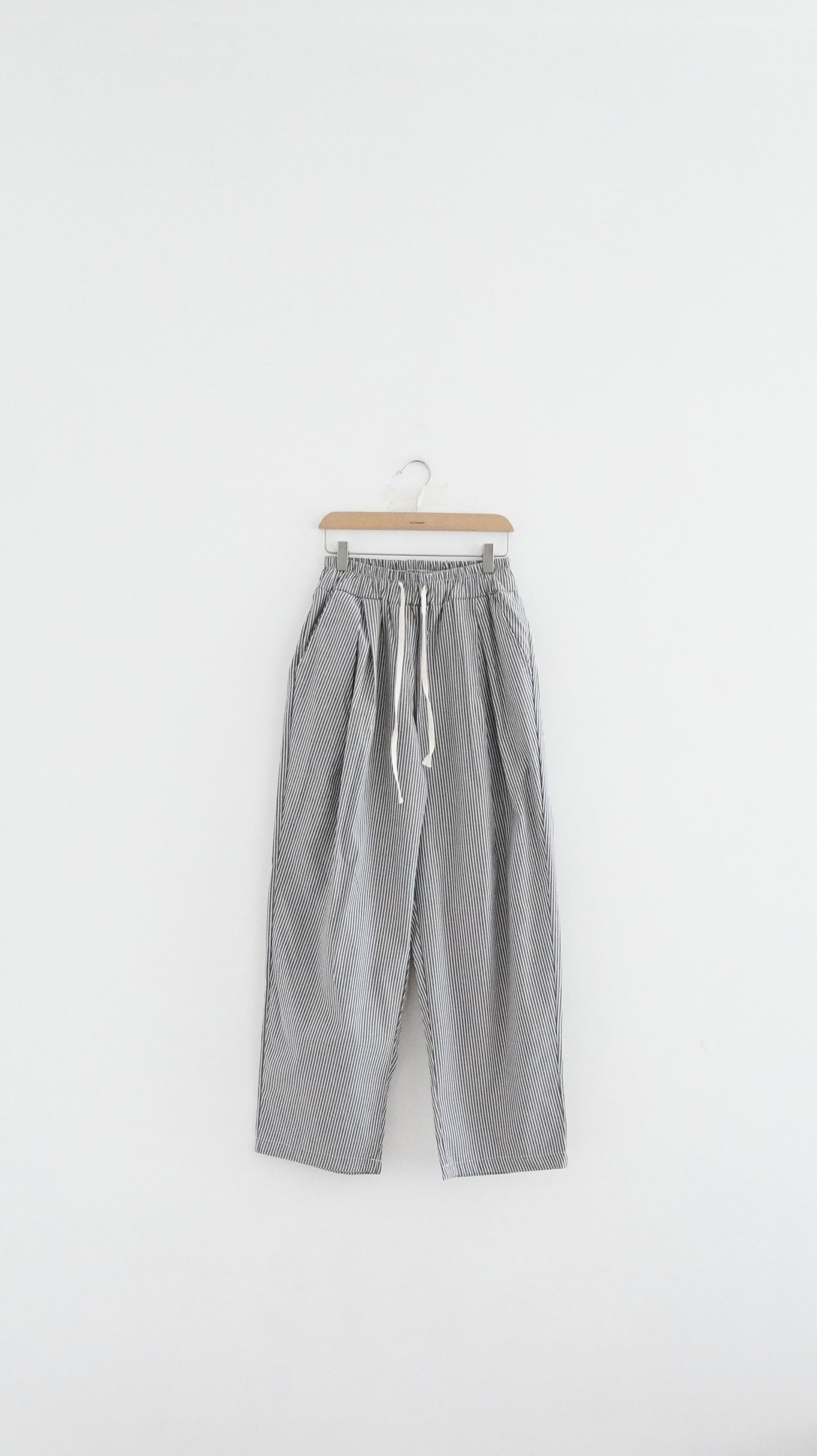 cool striped pants in black