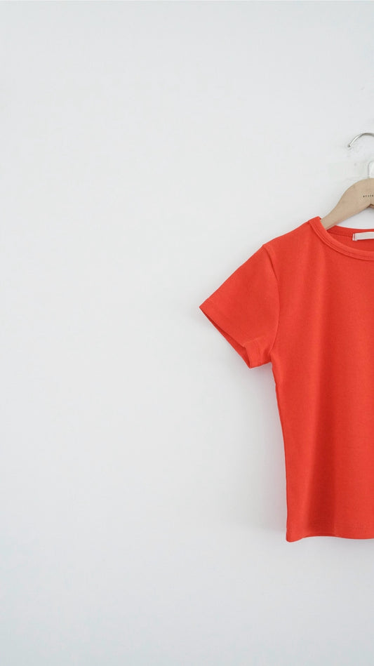basic colorful skinny tee in red