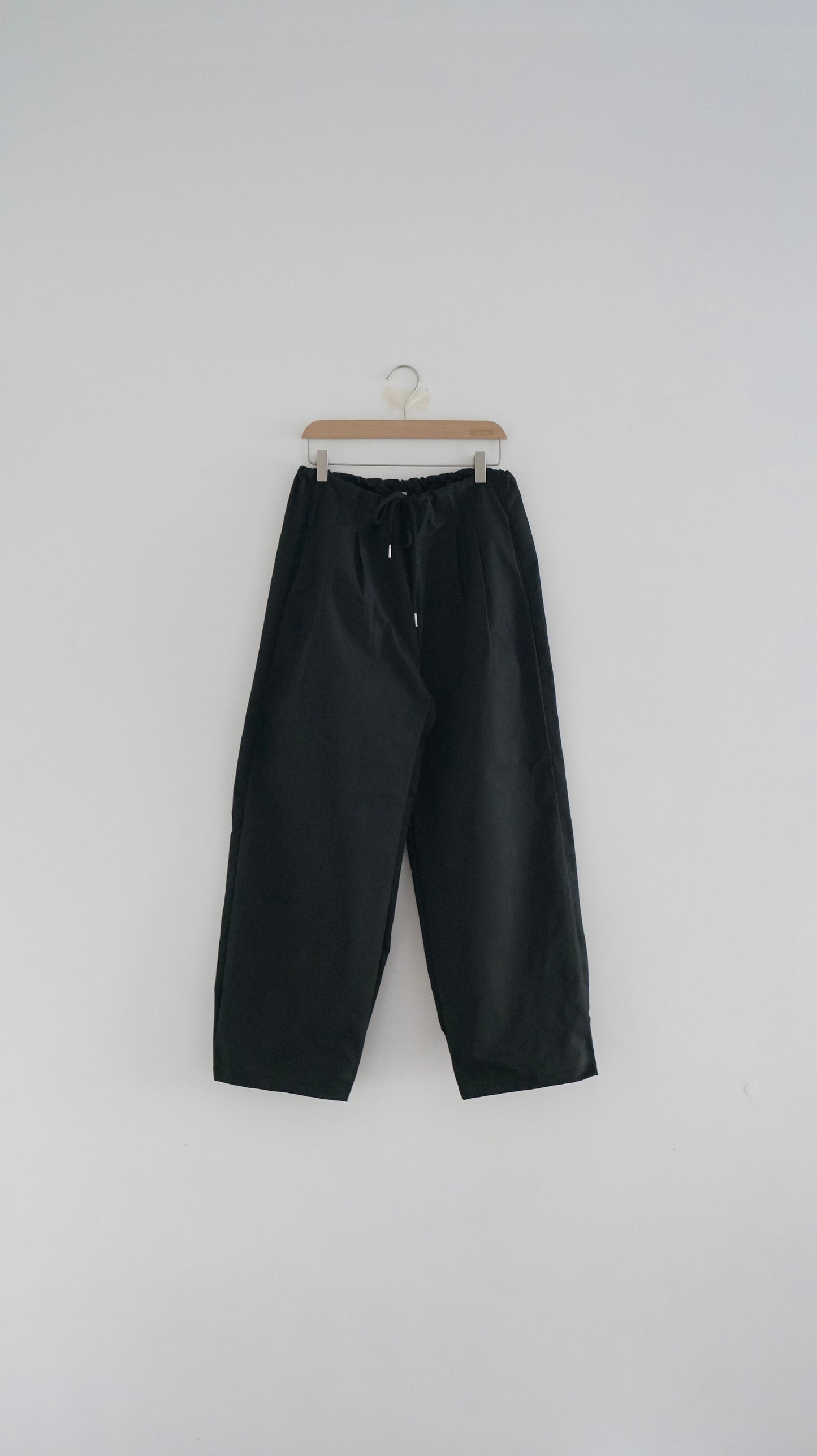 utility casual pants in black
