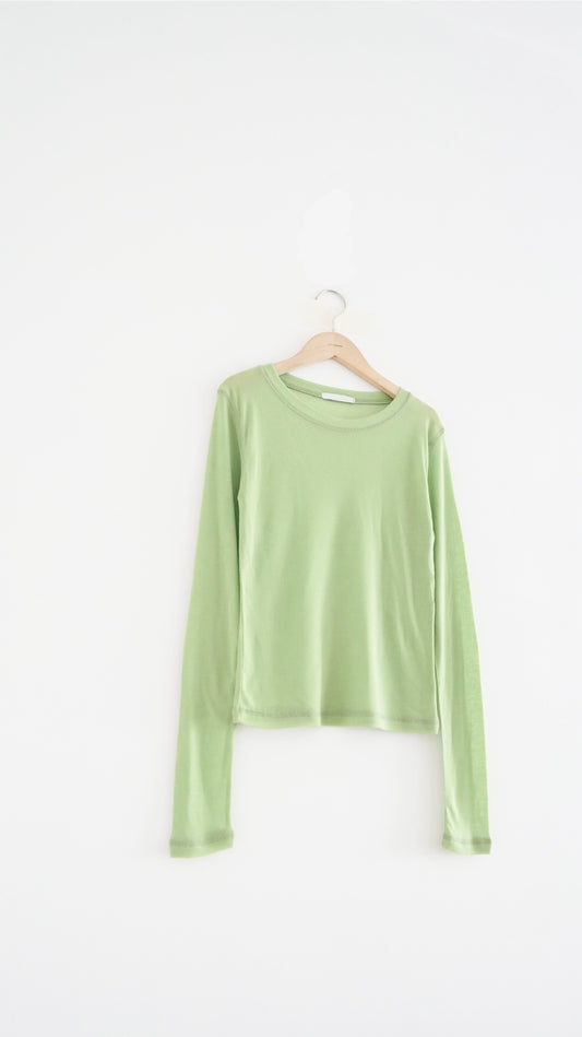 luca layering tee in night green (pre-order)