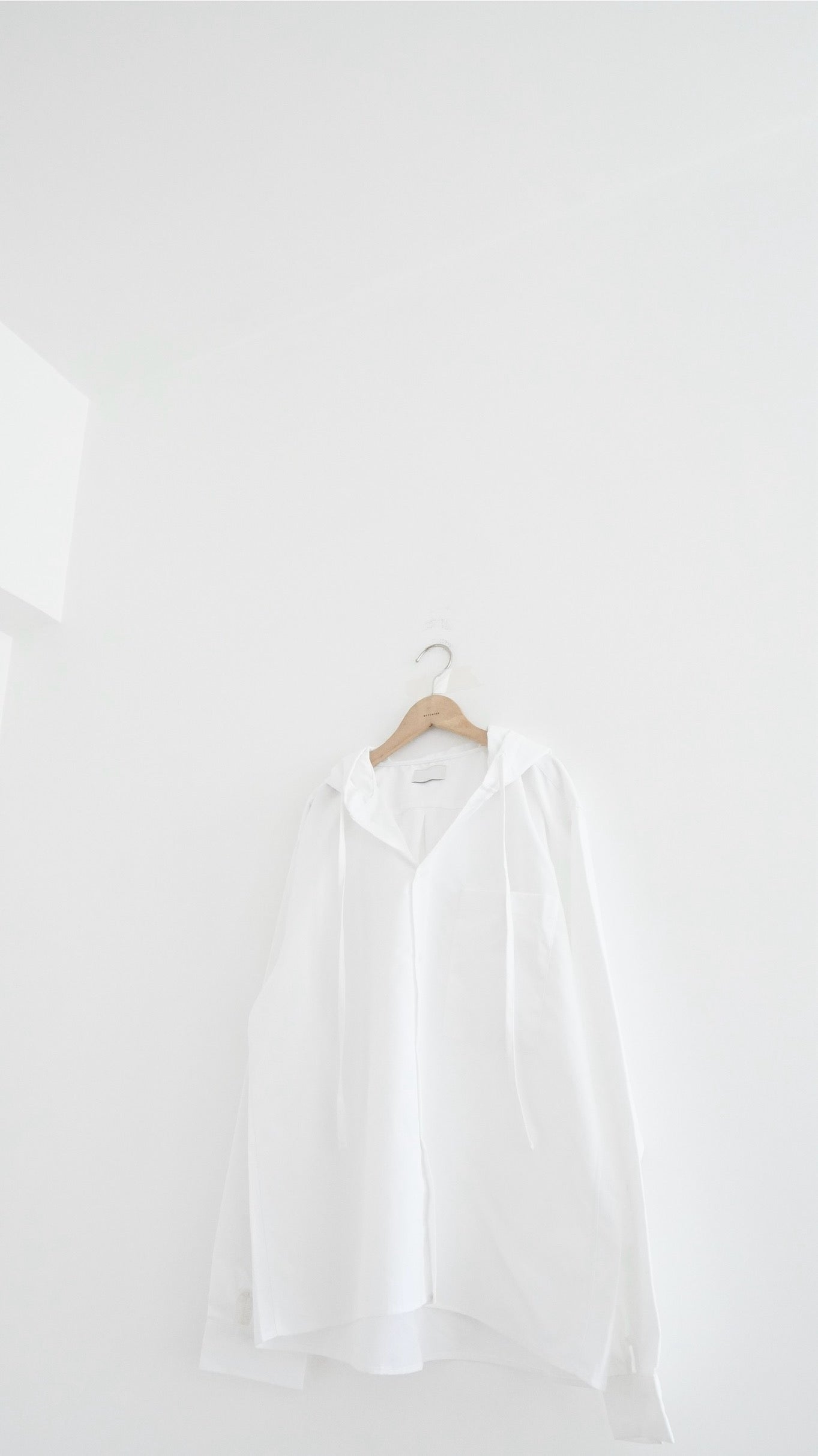 unisex plain hoodies shirt in white