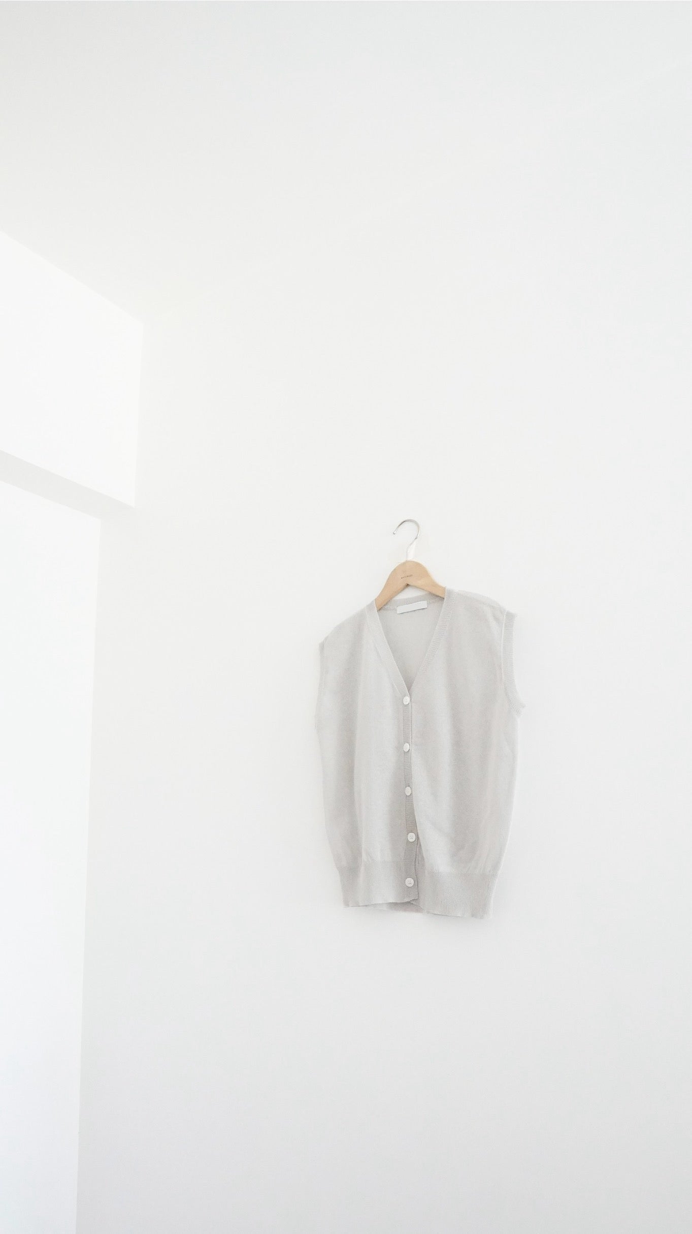 classic sheer knit vest in grey (pre-order)