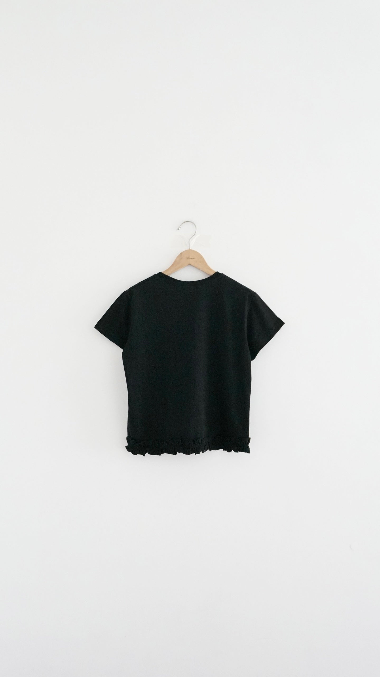 ruffle tee in black (pre-order)