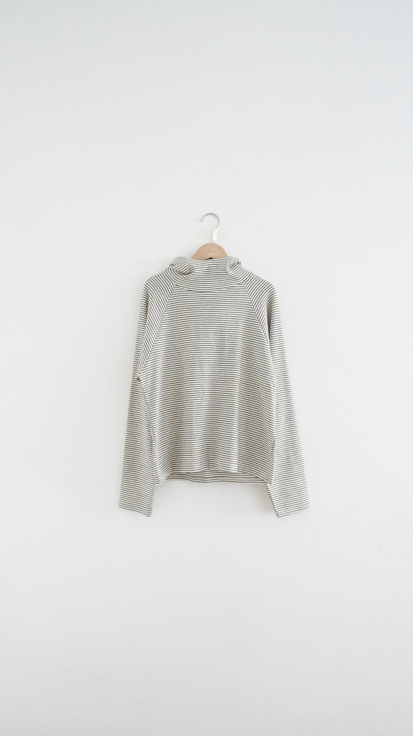 turtle-neck striped hoodie in ivory