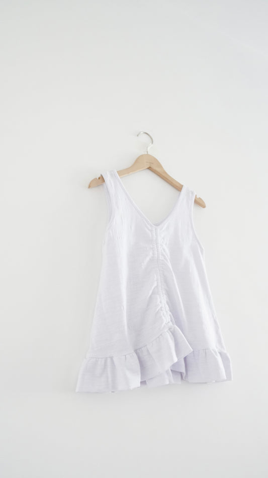 ruffle v-neck tank top in white