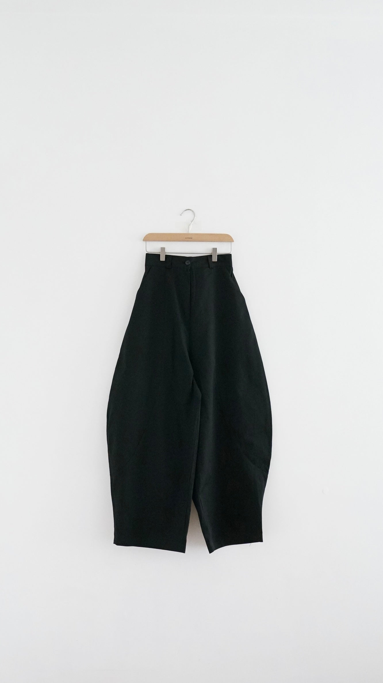 cocoon wide pants in black