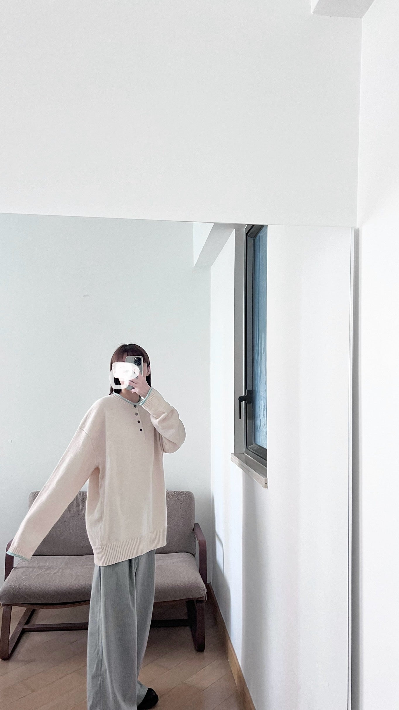 patchwork round sweater in ivory x baby-blue (pre-order)