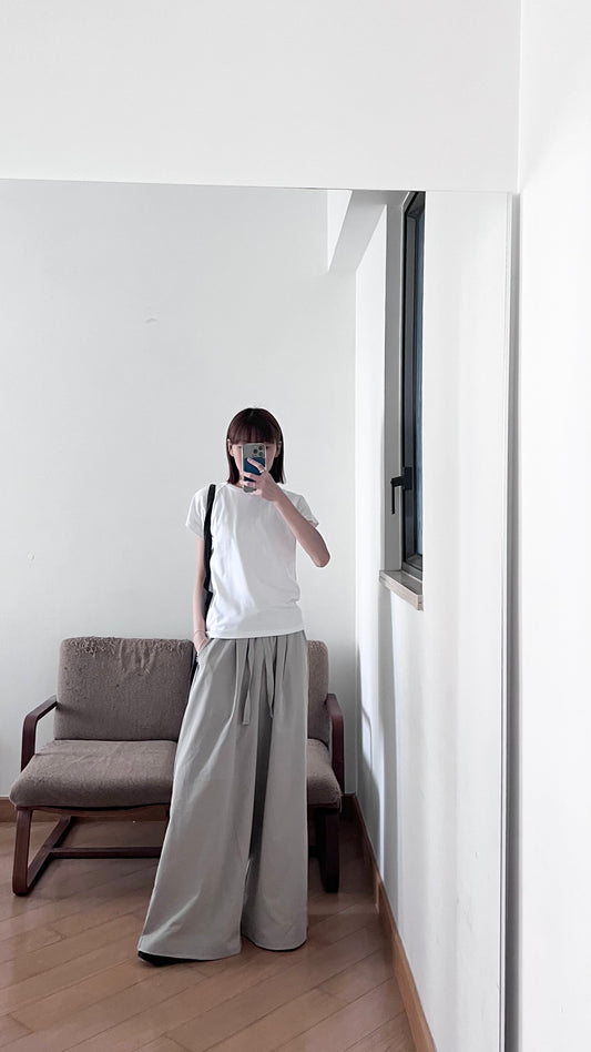 clean fit raglan sleeve tee in white