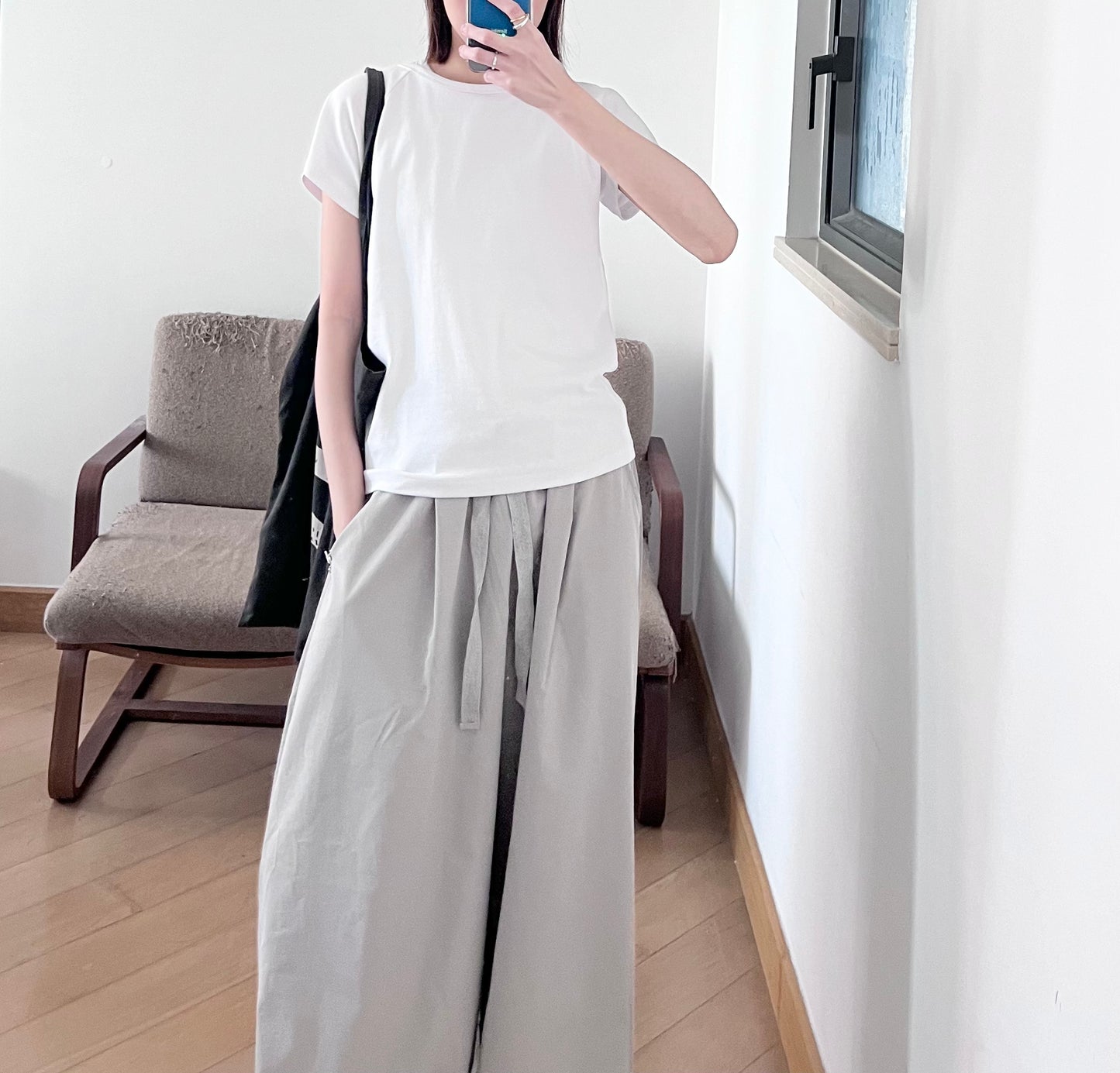 clean fit raglan sleeve tee in white