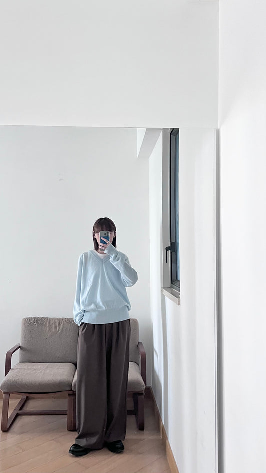 spring v-neck sweater in light blue (pre-order)