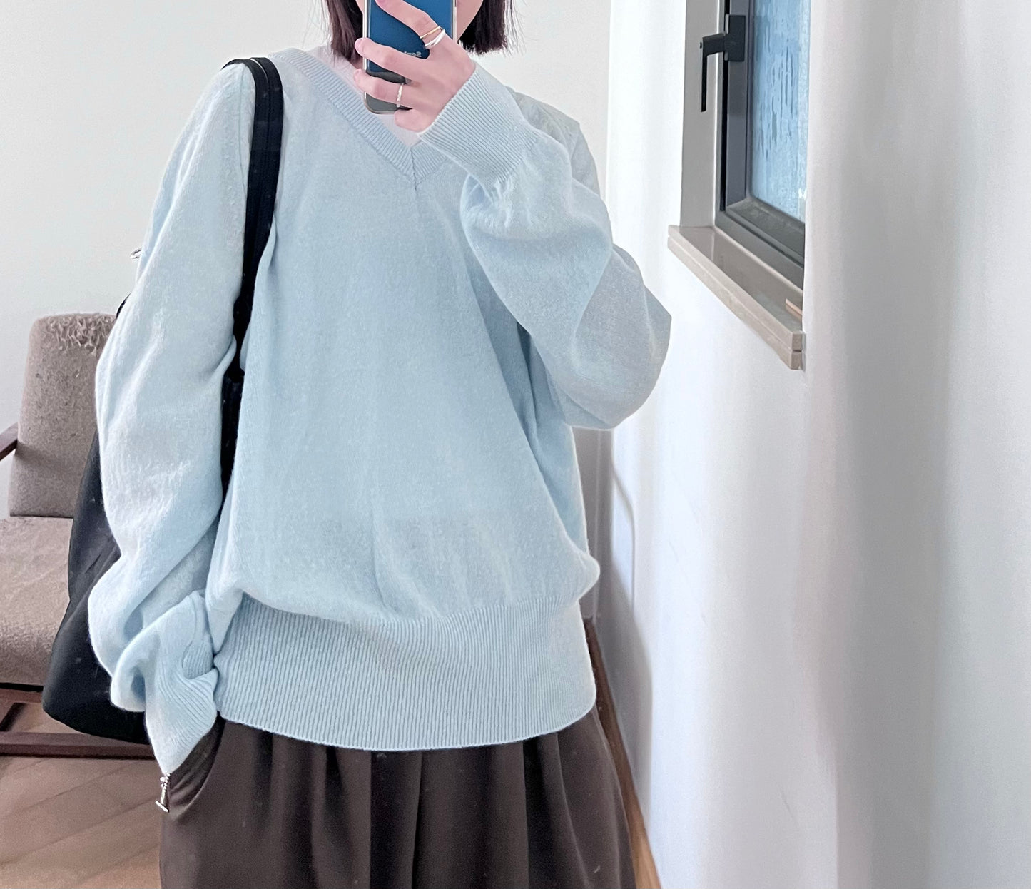 spring v-neck sweater in light blue (pre-order)