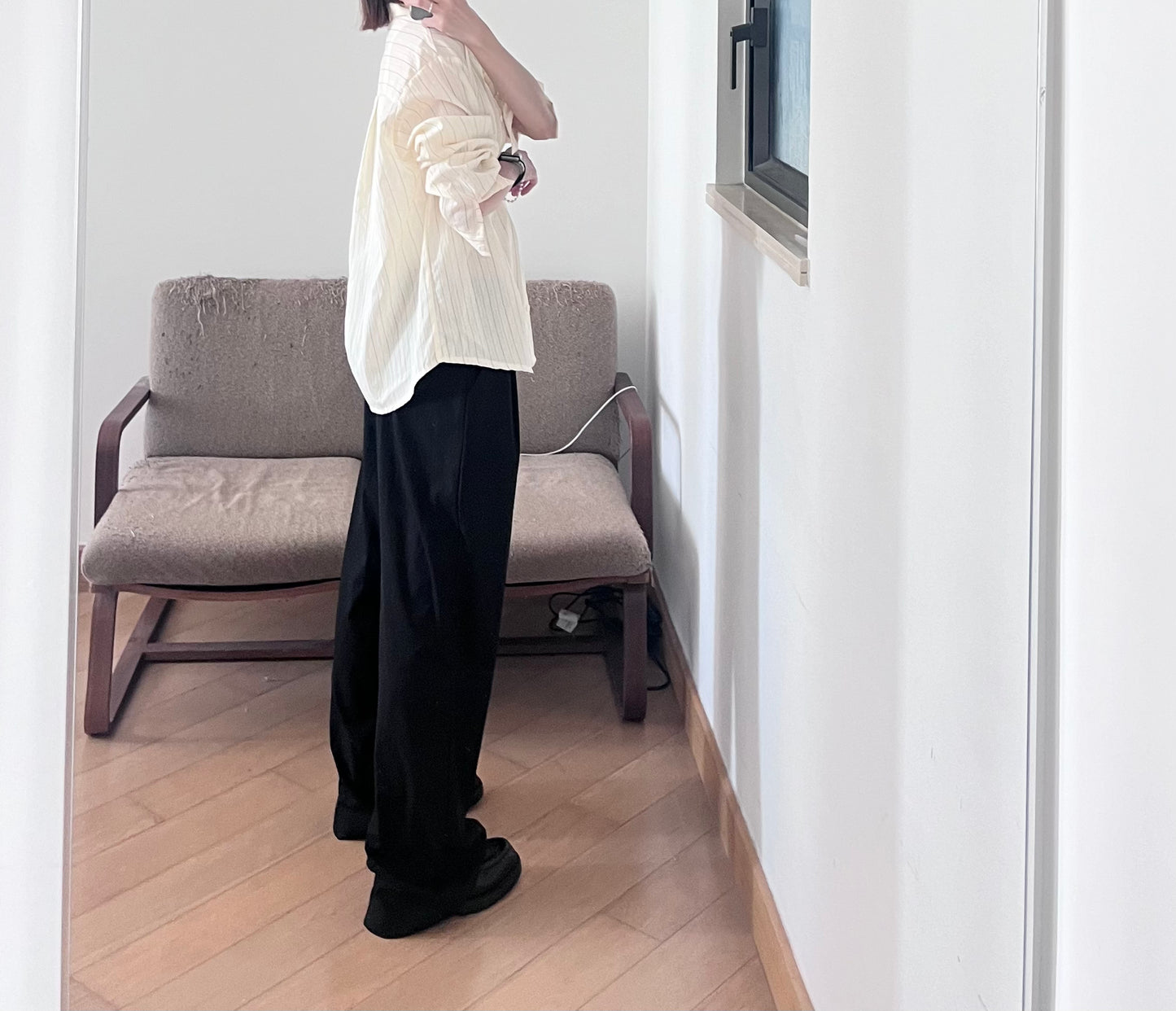 lightproof low-waist trousers in black (pre-order)