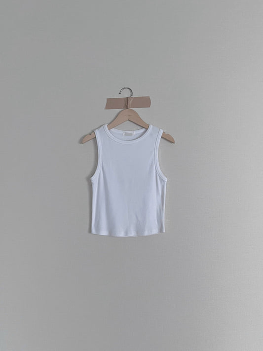 ⭐️ classic minimalist tank top in white (pre-order)(must-have)