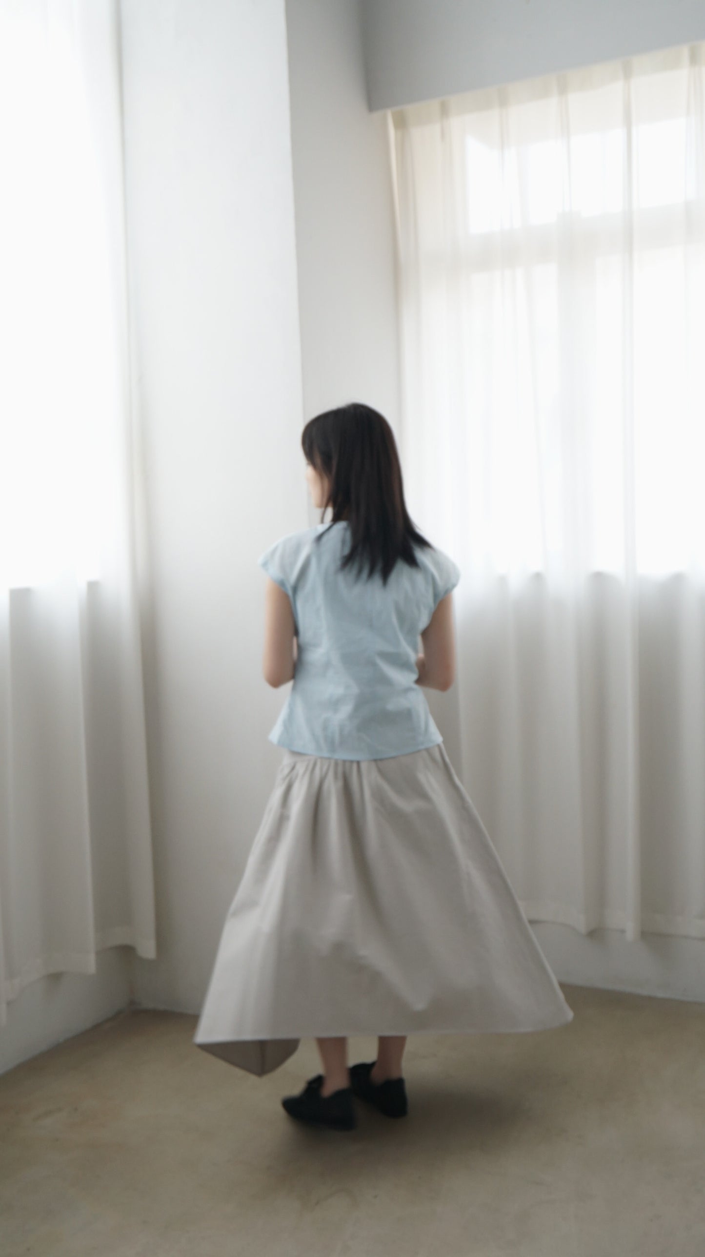 witt irregular shaped skirt in light grey