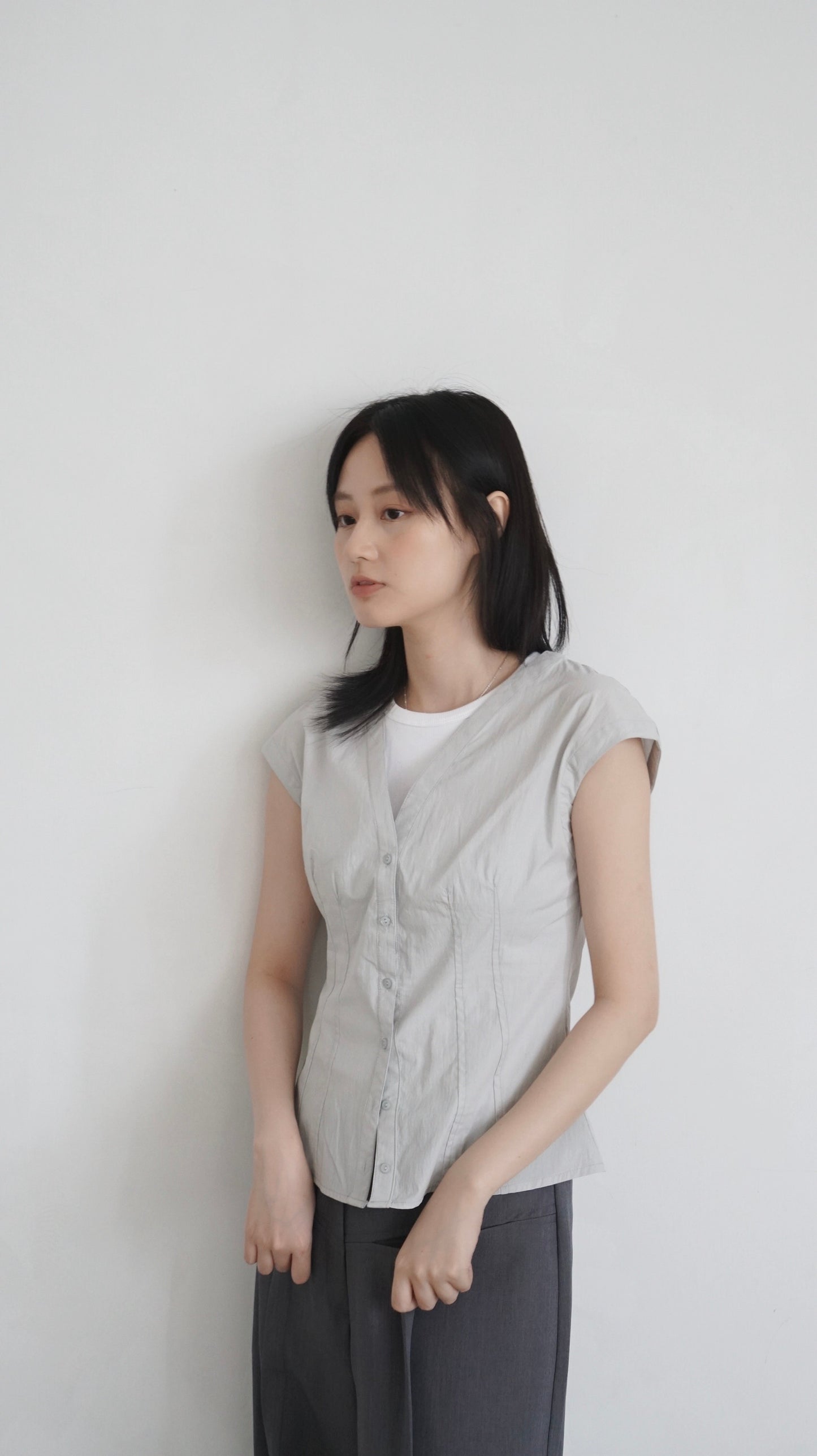 vintage shirt in light grey (pre-order)