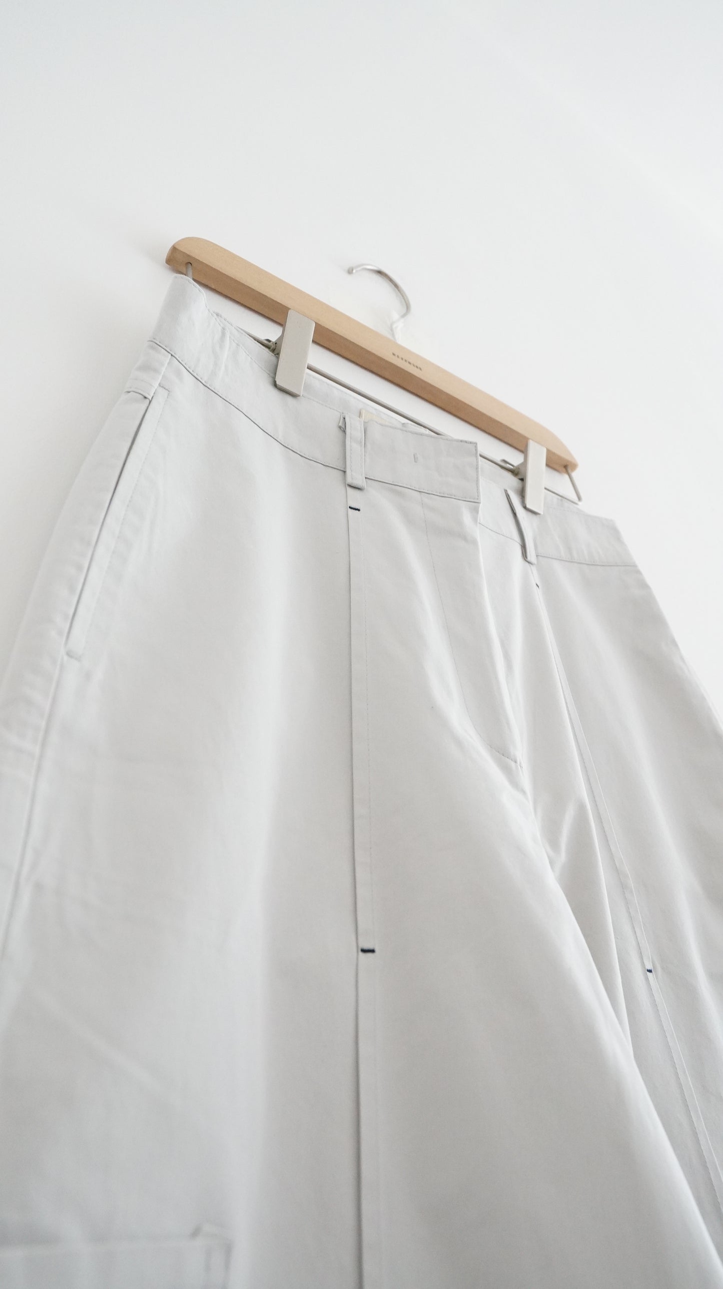 pleatline pants in grey (S)