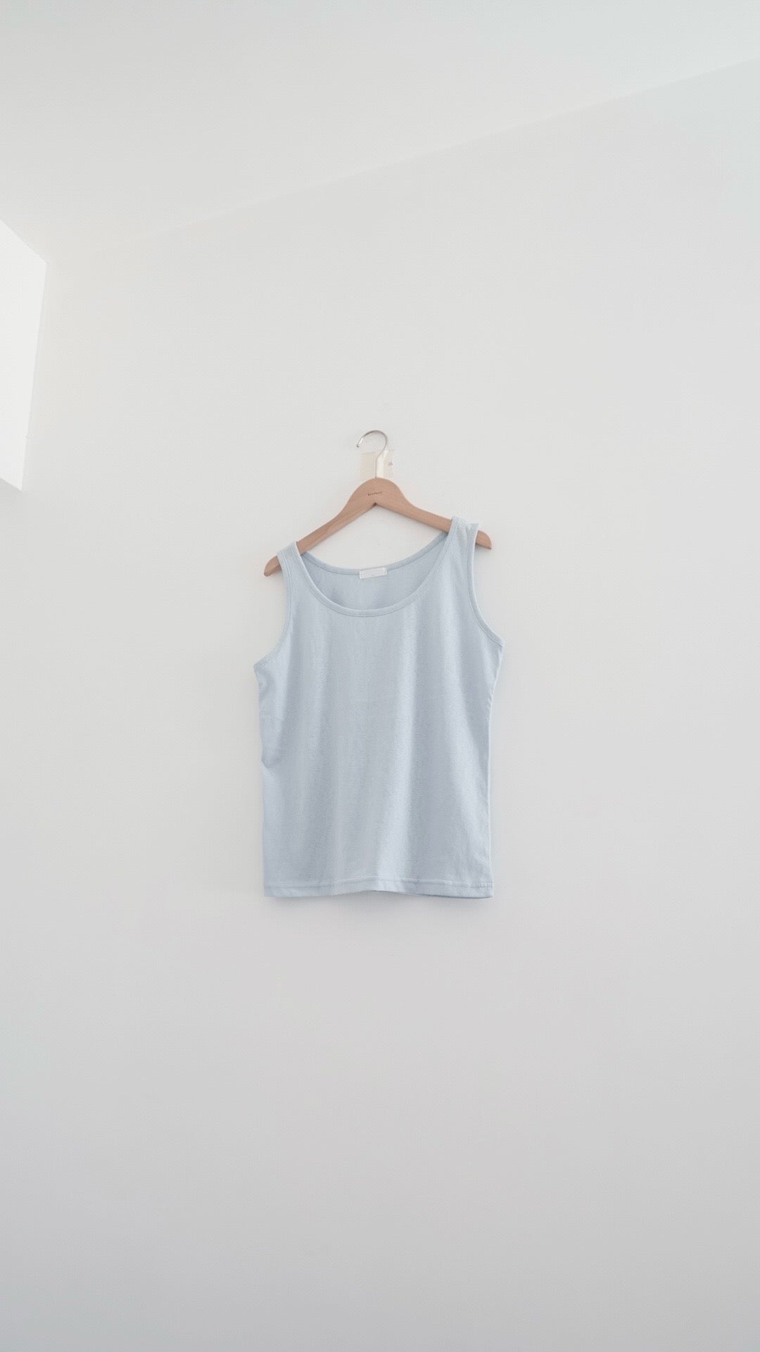 rom layering vest in light blue (pre-order)