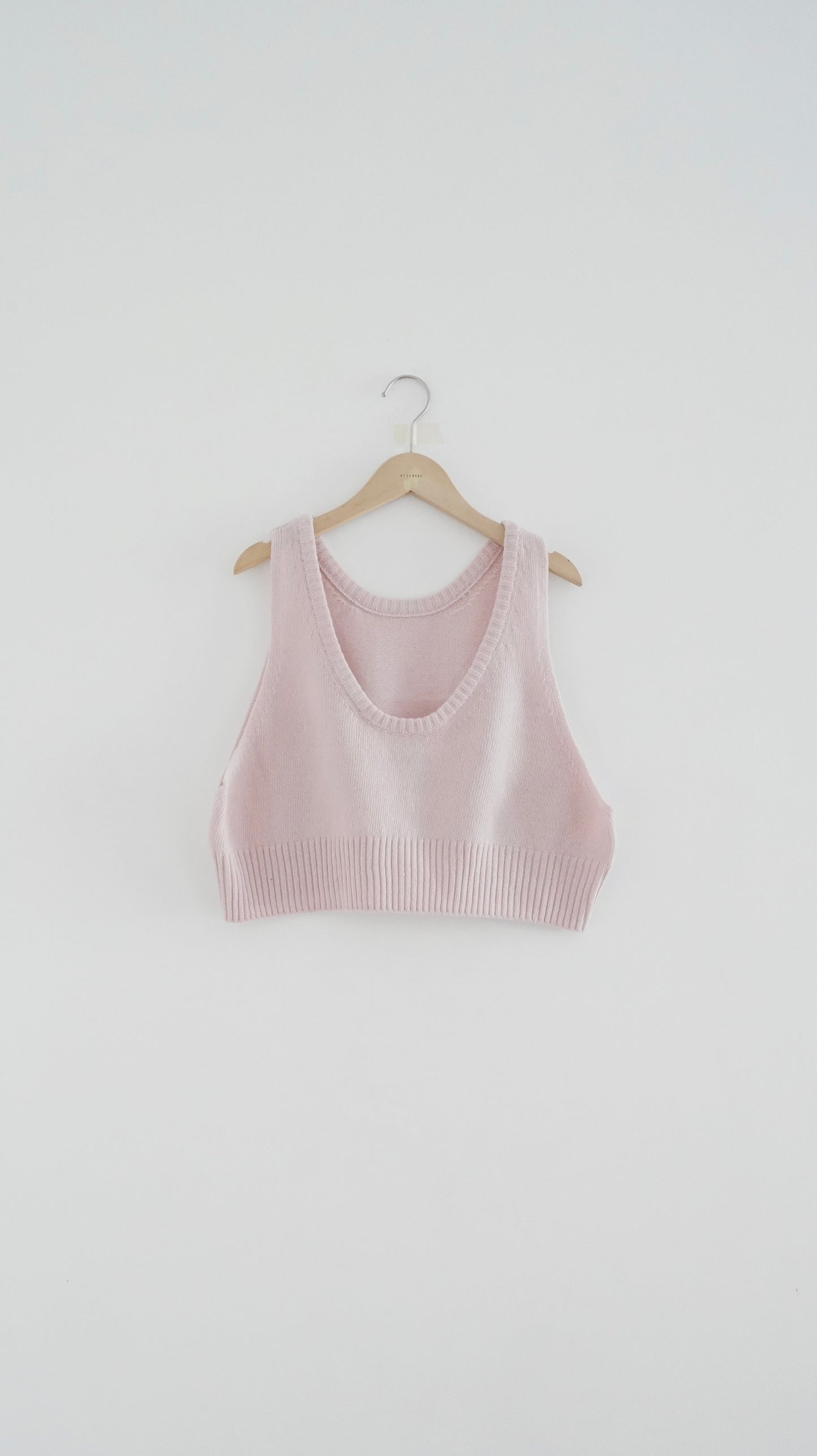 oversized knit vest in chalk pink ( pre-order )