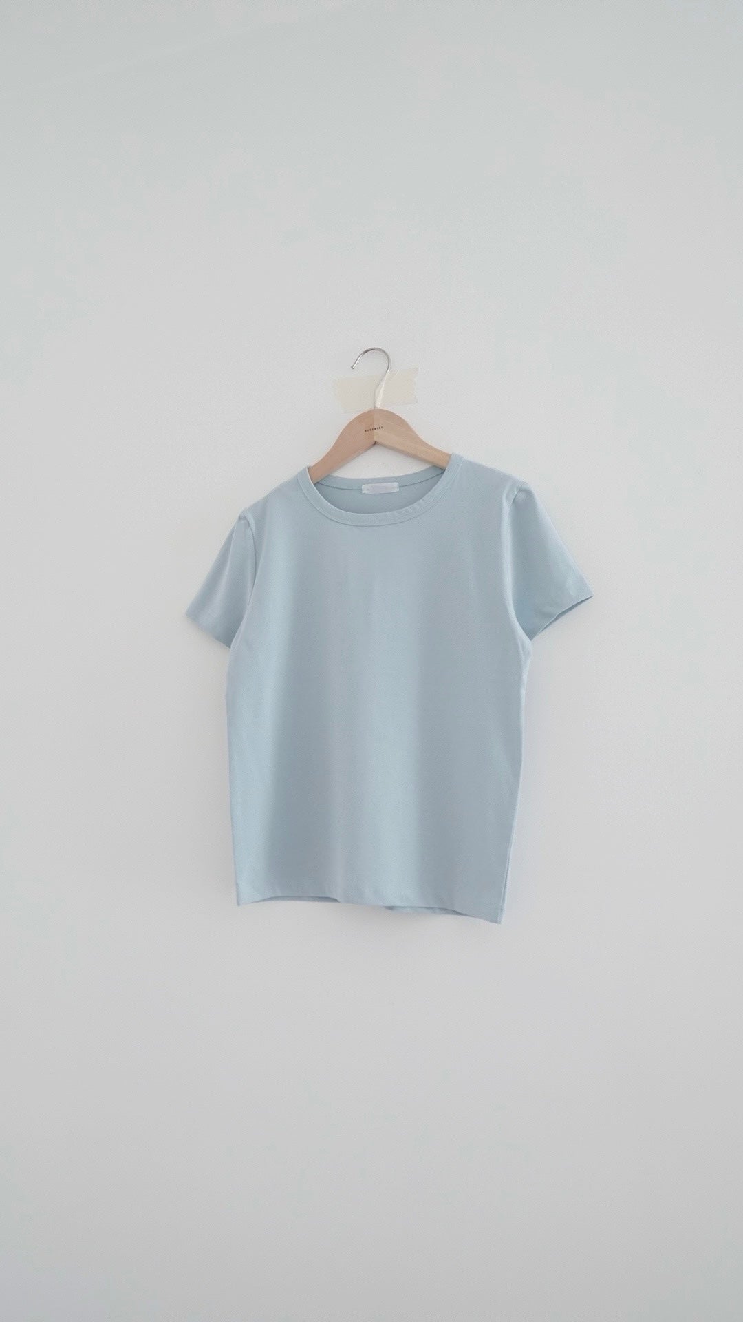 classic cloudy tee in light blue (pre-order)