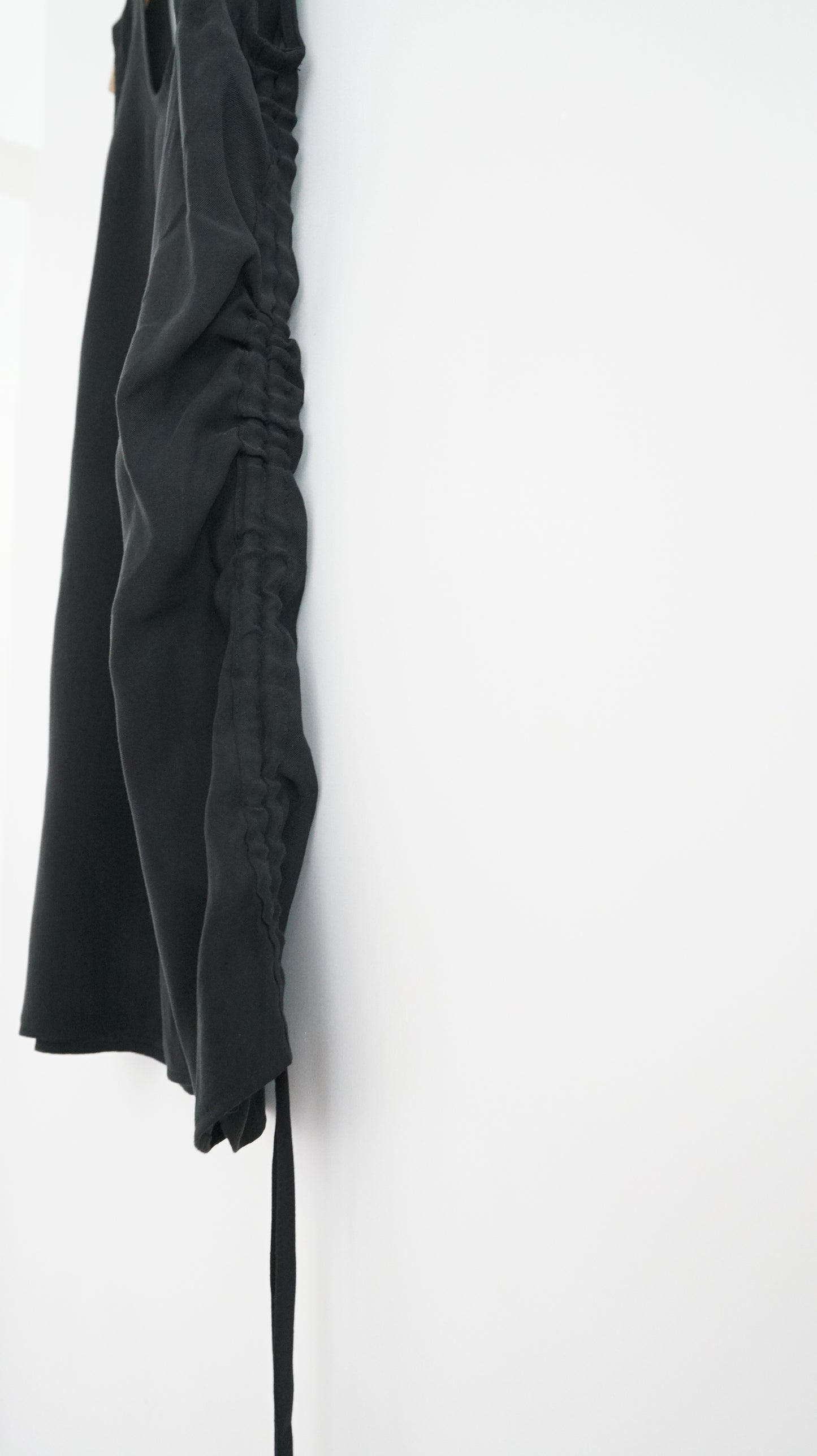 high-end minimalist dress top in black