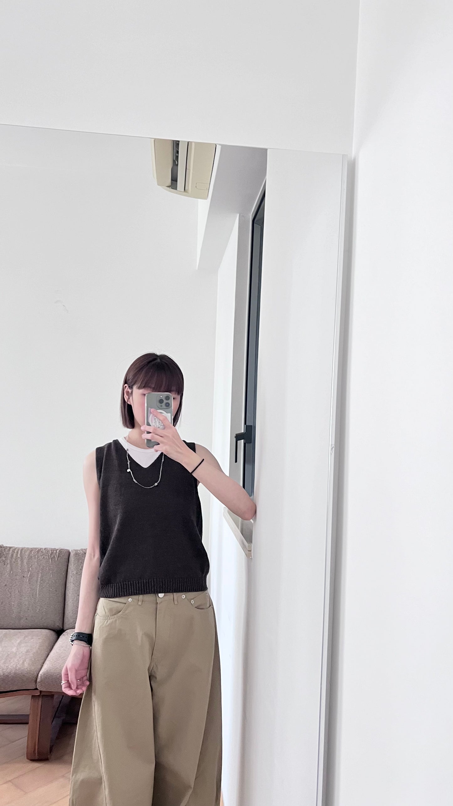 light cocoon pants in beige