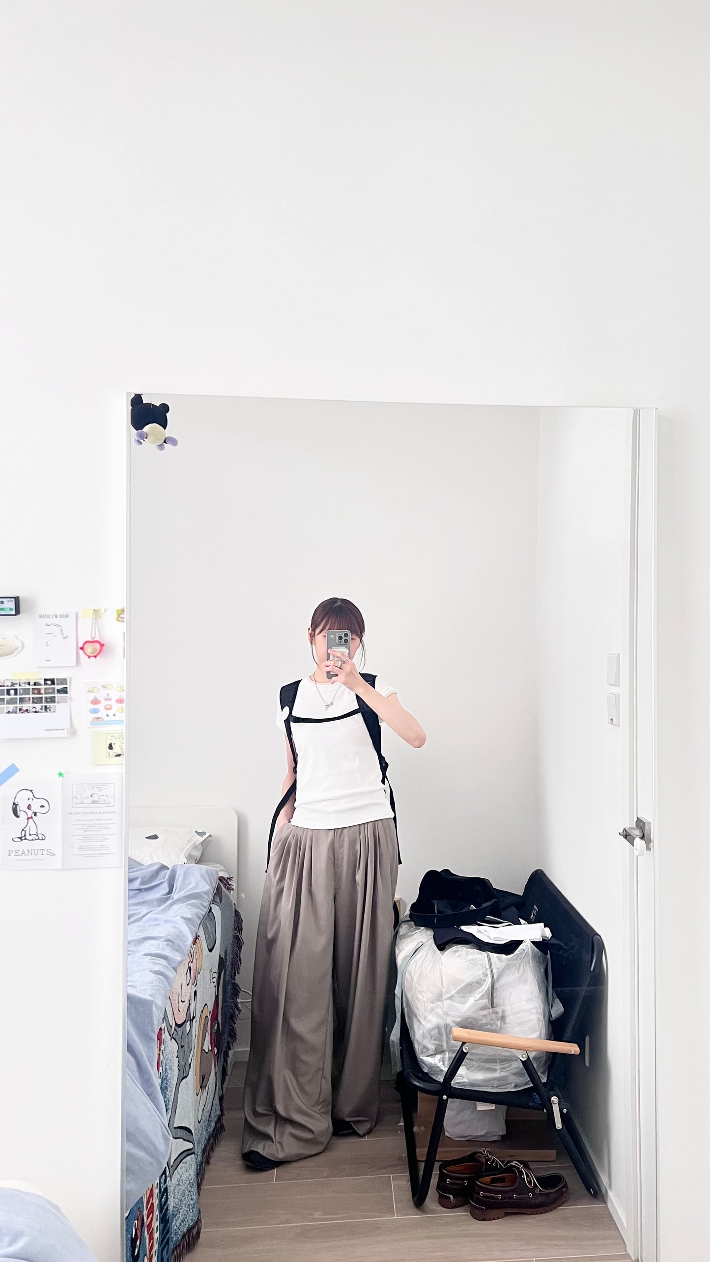 yoru pleated wide-leg trousers in beige (pre-order)