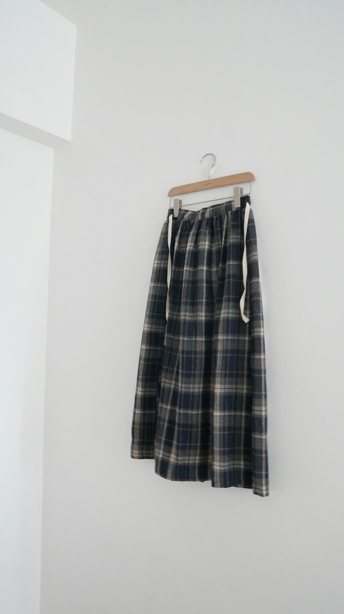 japanese style checked skirt in navy (pre-order)