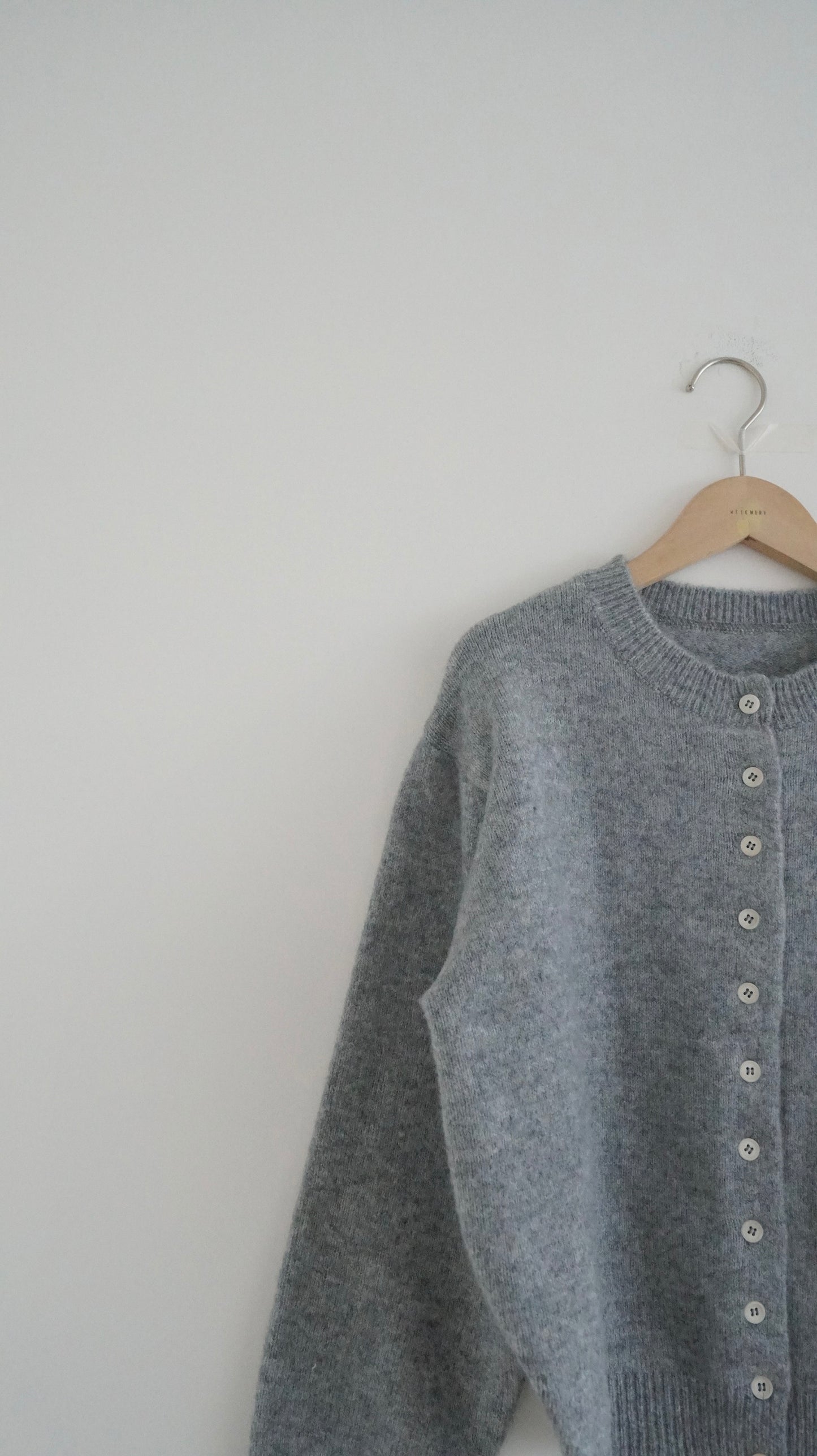 round cardigan in grey (pre-order)