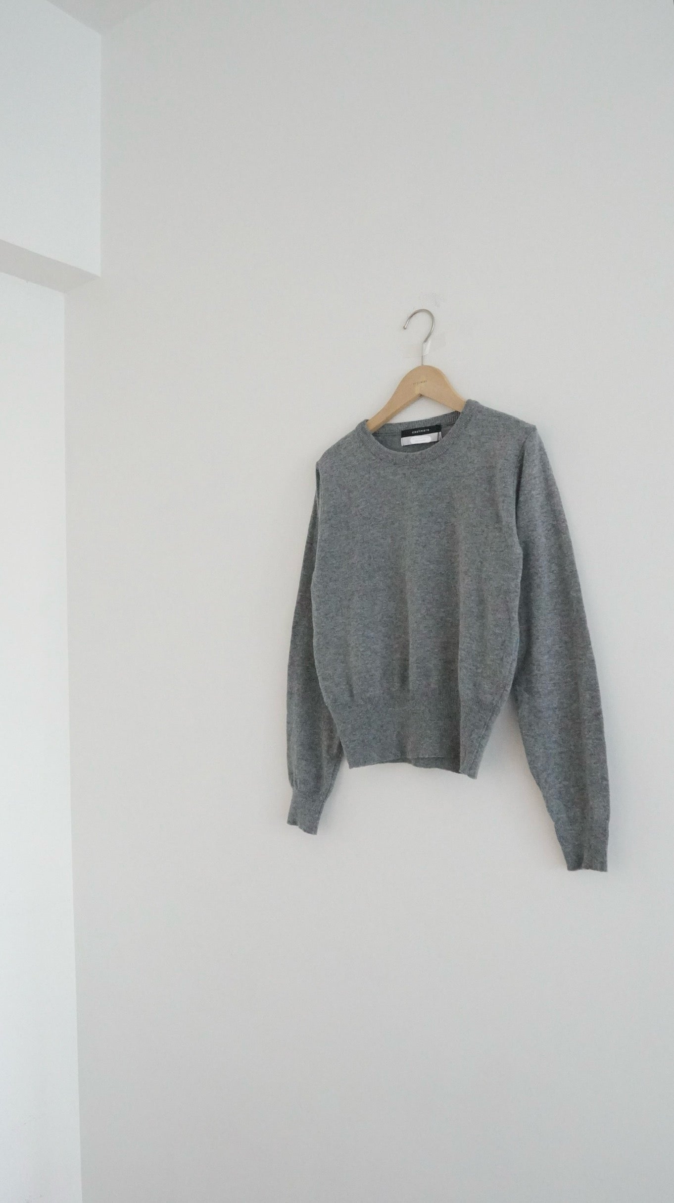 classic cashmere knit top in grey(must have) (pre-order)