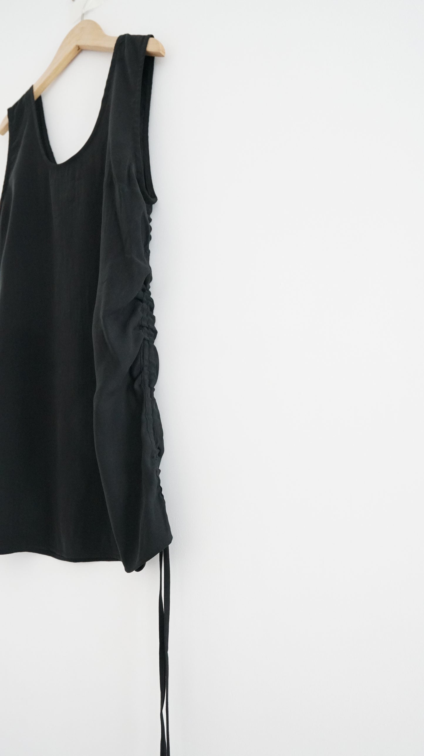 high-end minimalist dress top in black