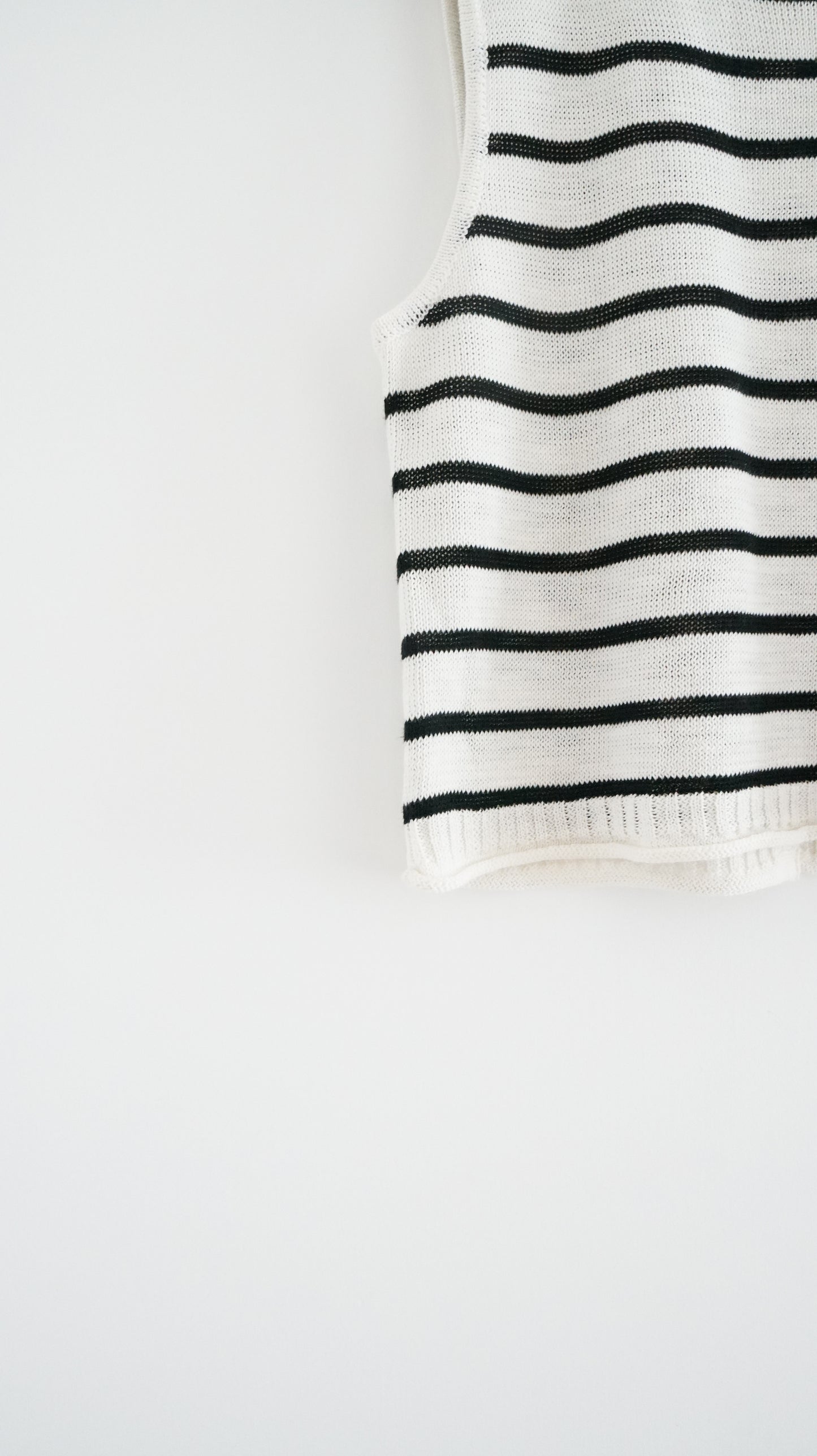 back side button linen vest in ivory (pre-order)