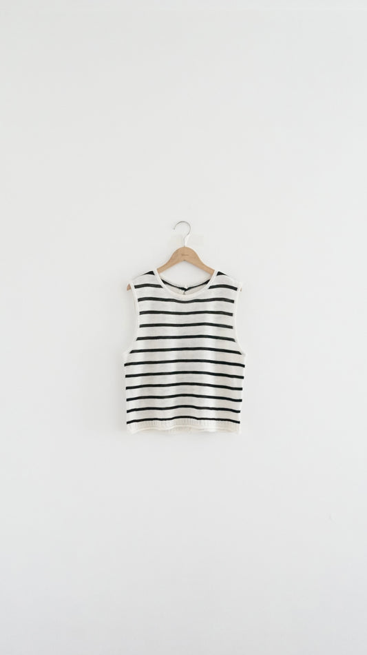 back side button linen vest in ivory (pre-order)