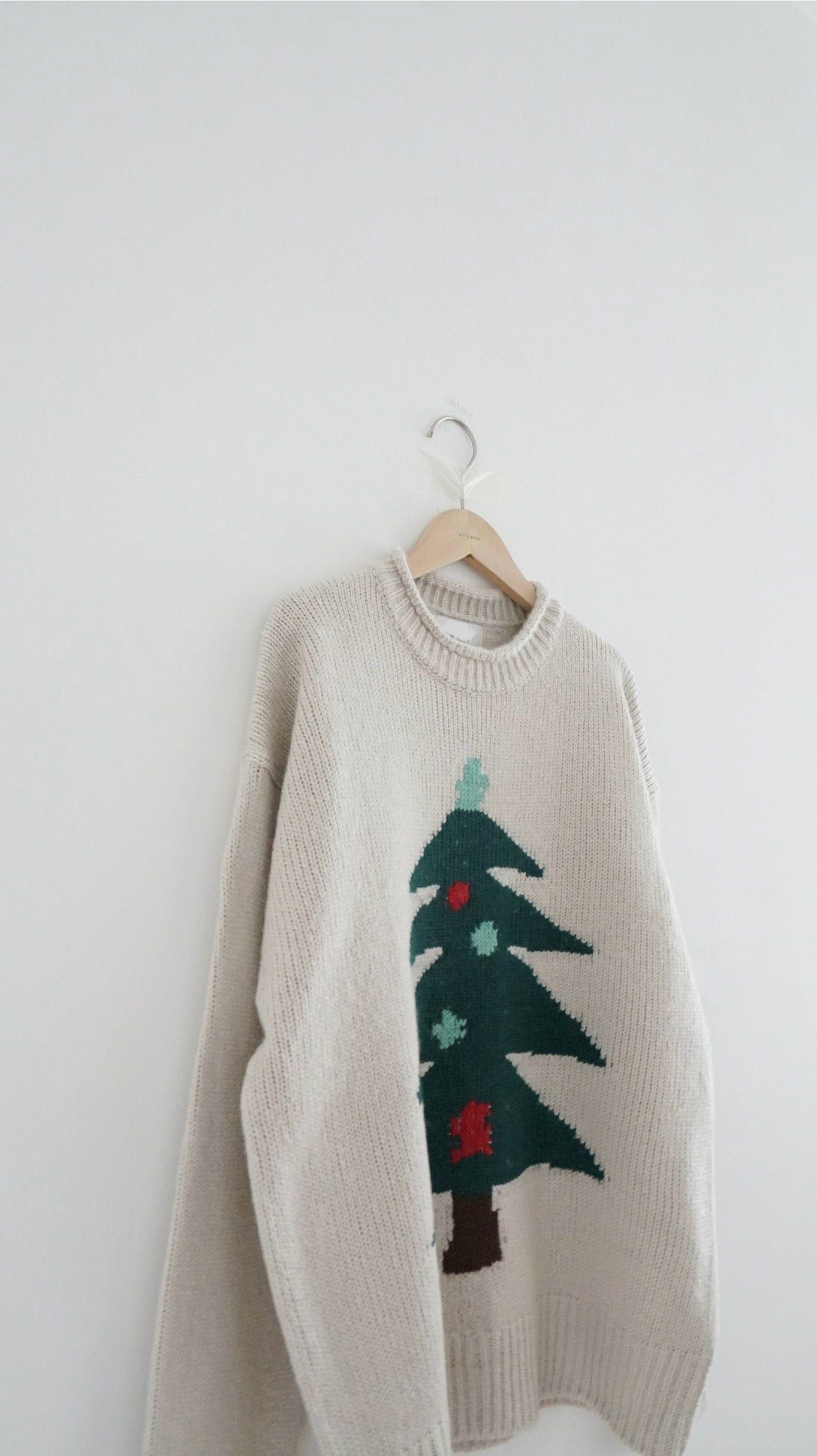 unisex christmas tree sweater in ivory (pre-order)