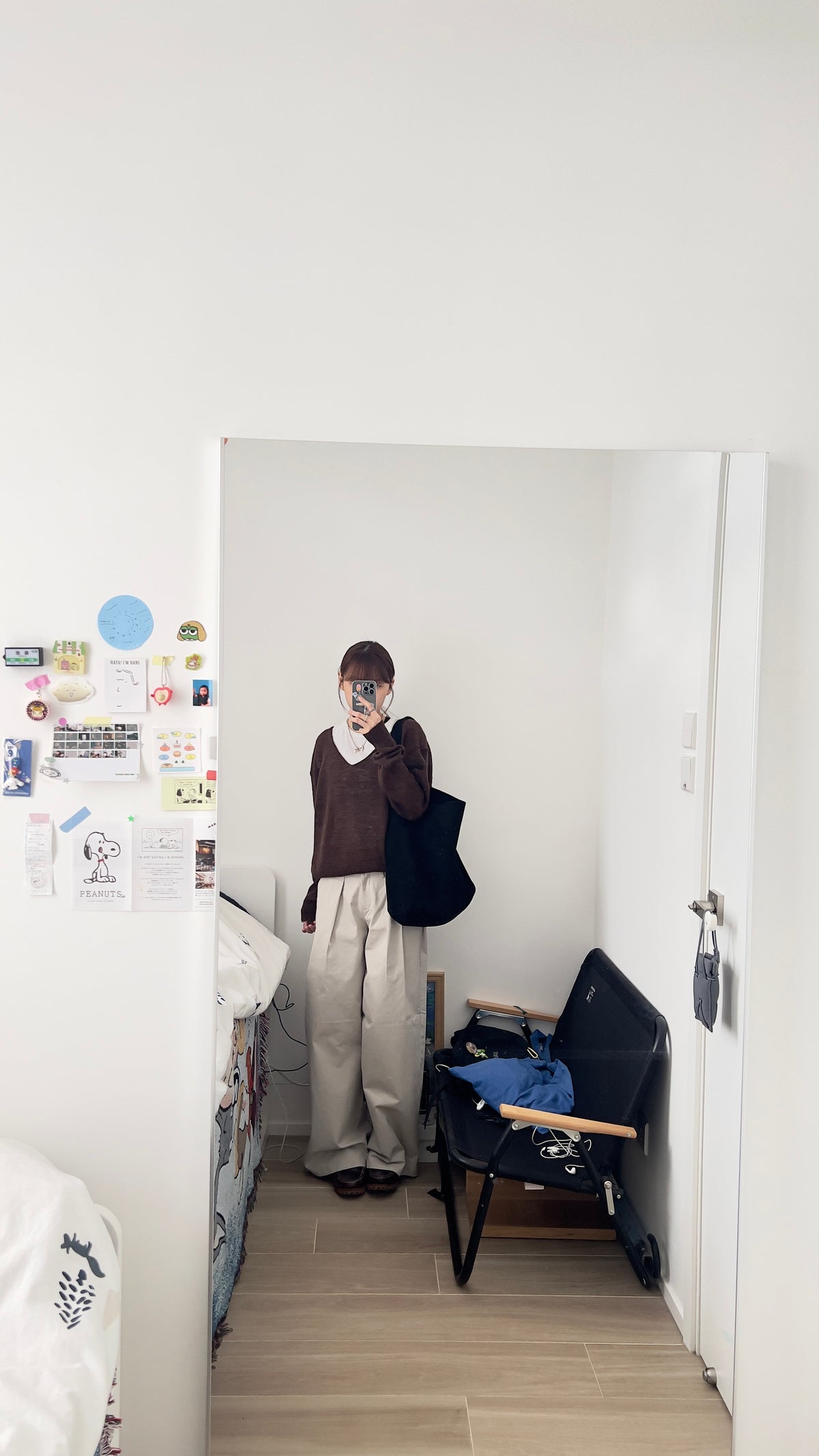 atelier light v-neck sweater in brown (pre-order)