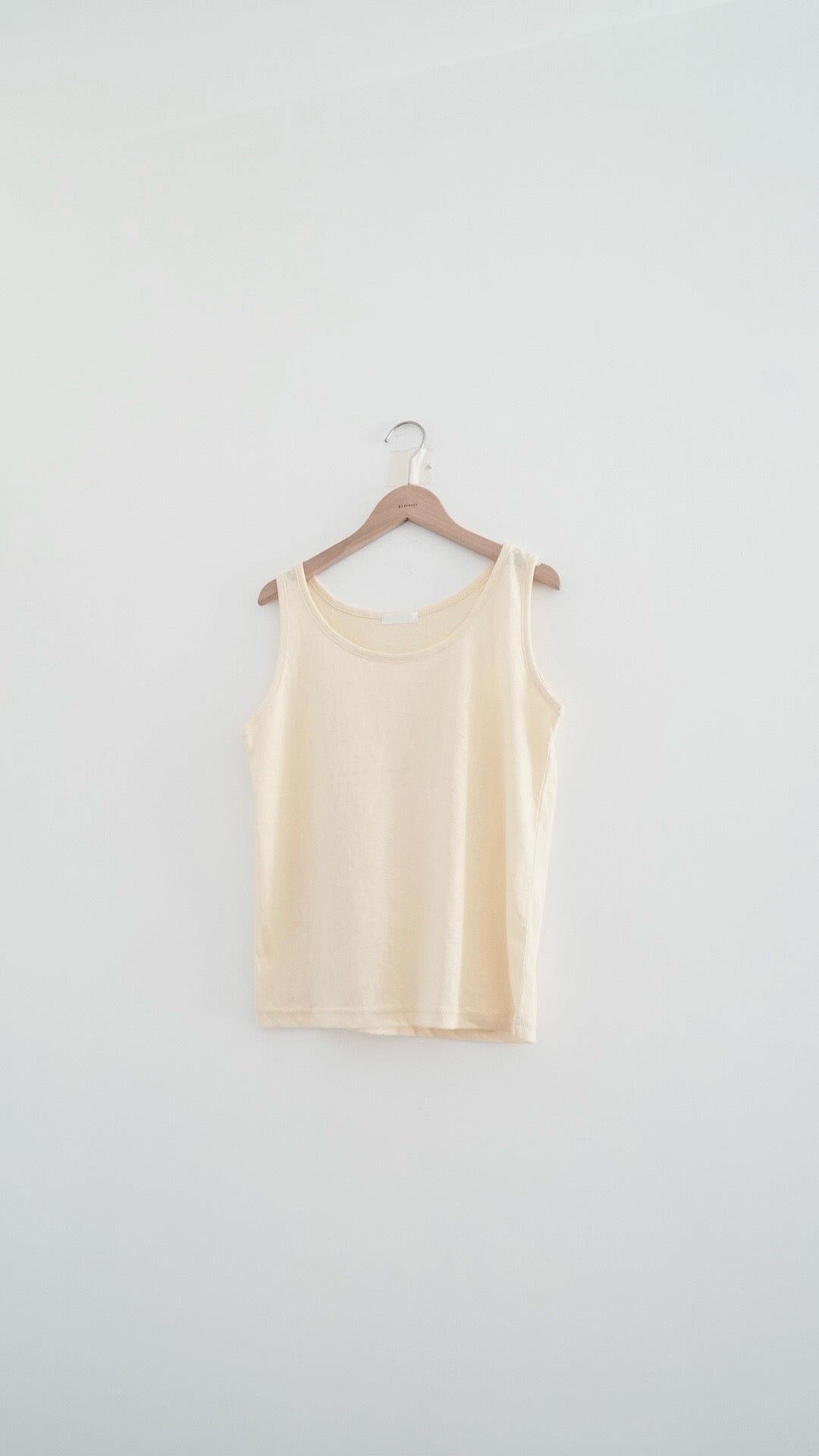 rom layering vest in light yellow (pre-order)