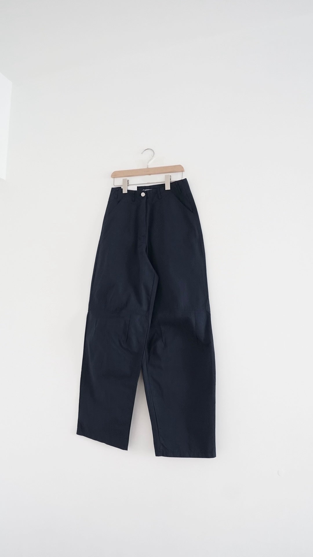 gemma barrel-leg pants in navy (pre-order)