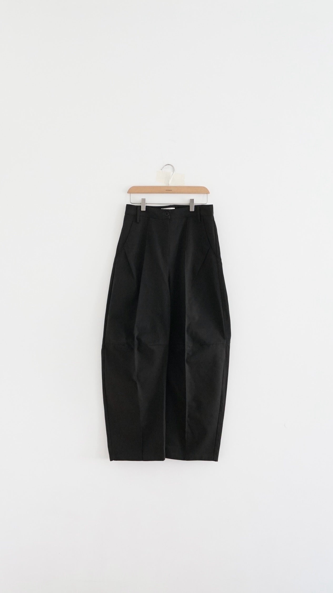 Victor tailored pants in charcoal (pre-order)