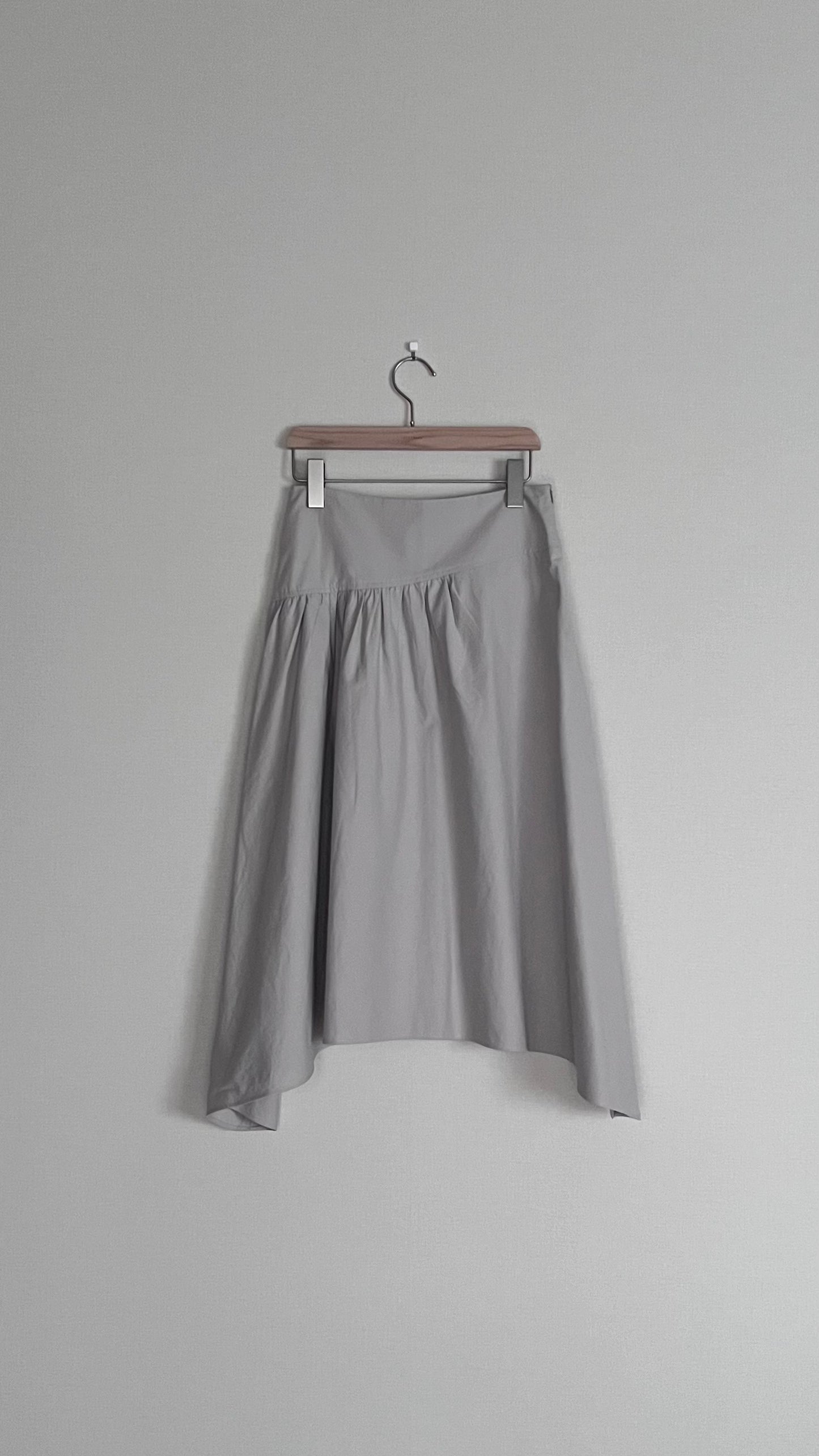 witt irregular shaped skirt in light grey