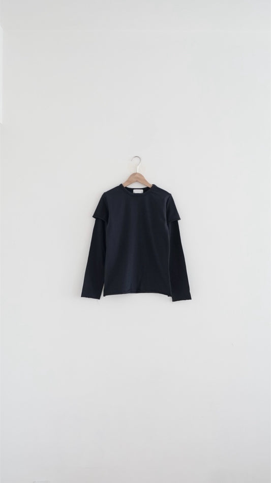 faye layered trim tee in navy (pre-order)