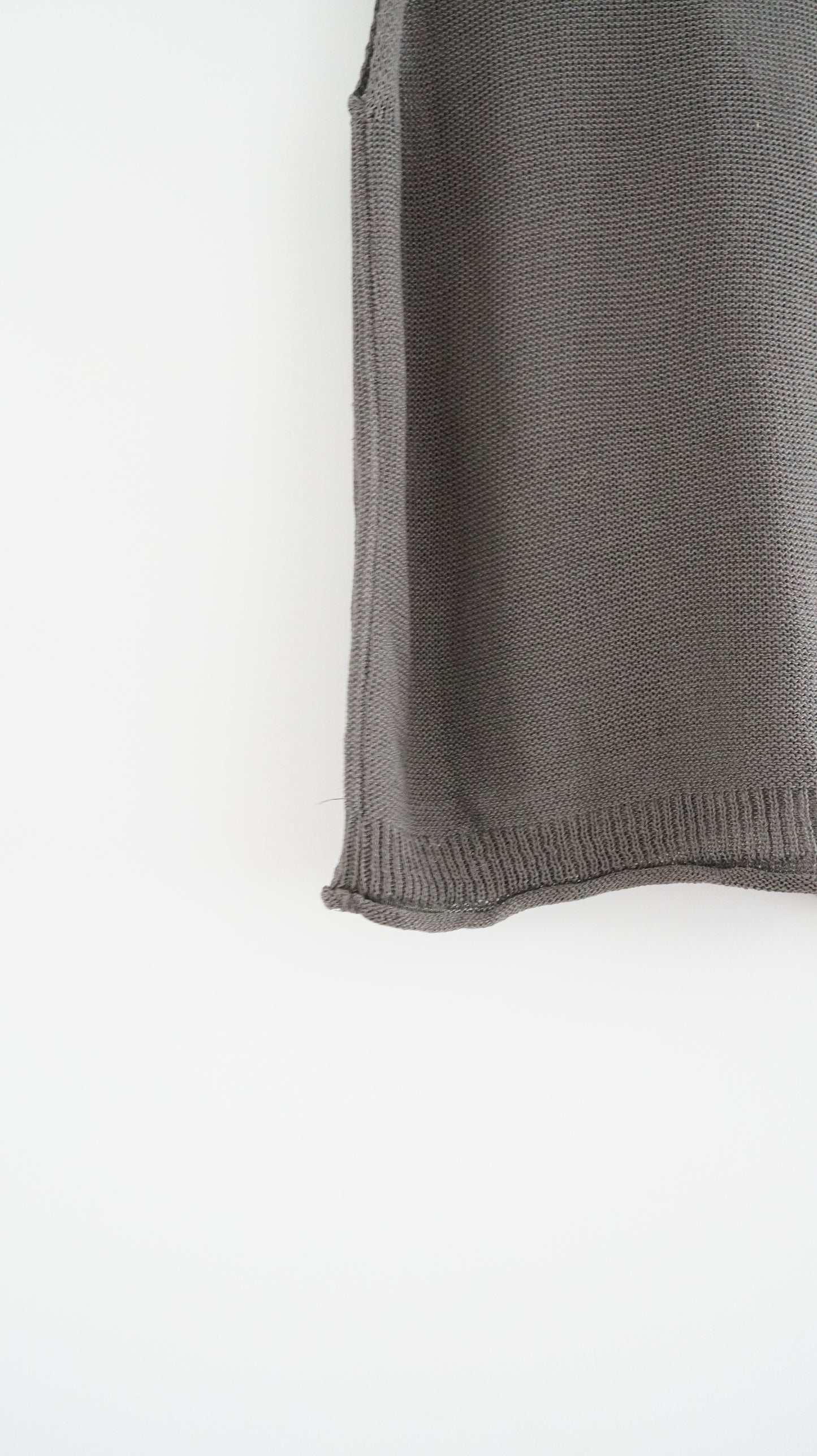 sheer v-neck linen vest  in khaki (pre-order)