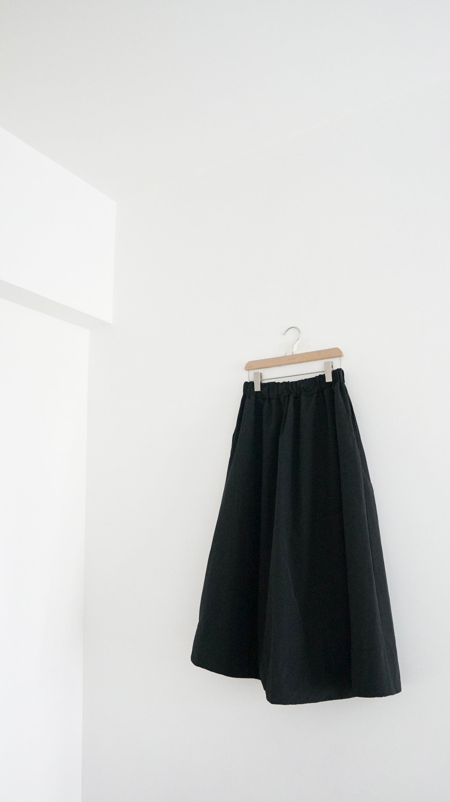 cloudy skirt in black (pre-order)